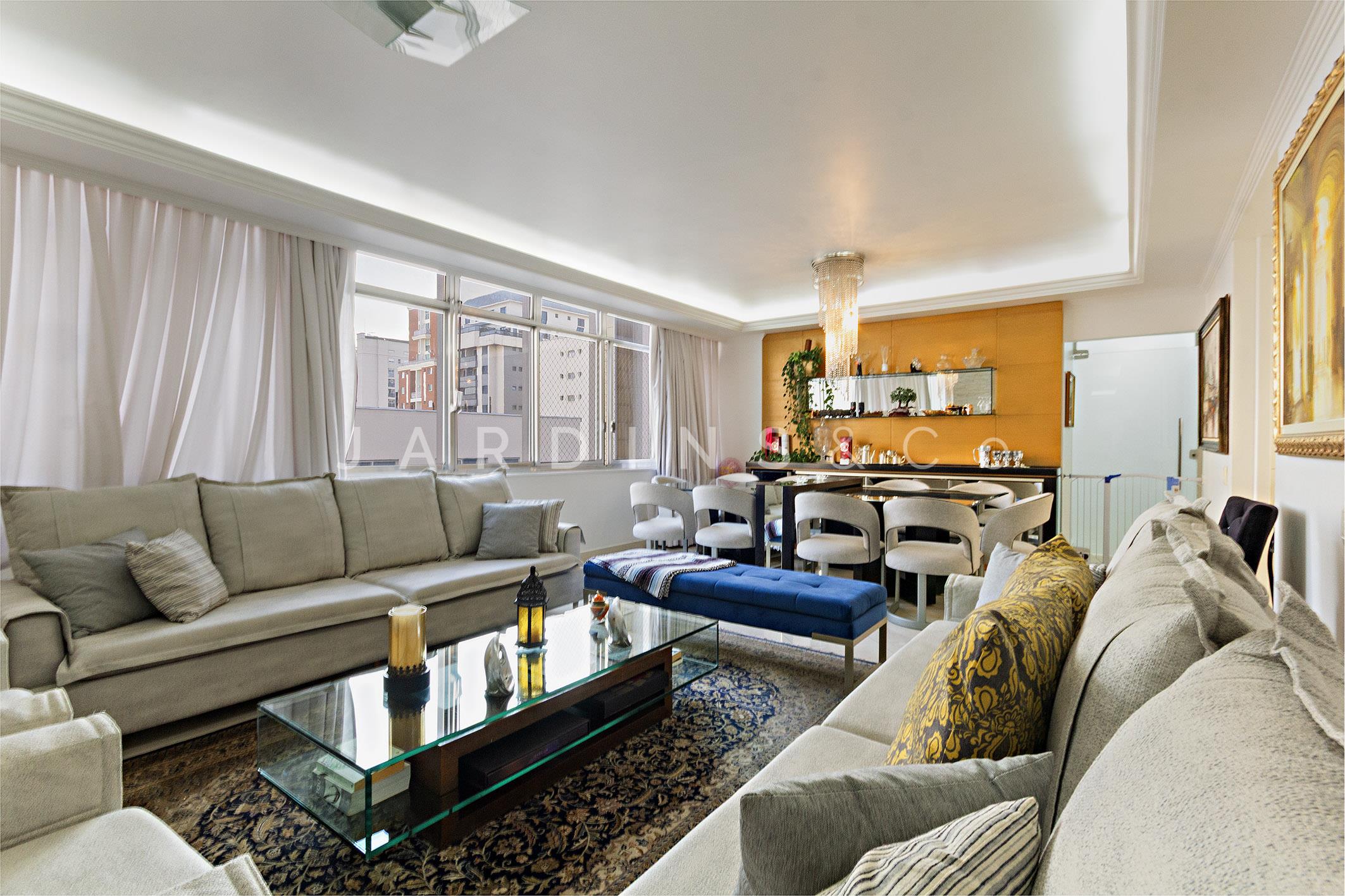 Apartamento no Paraíso
