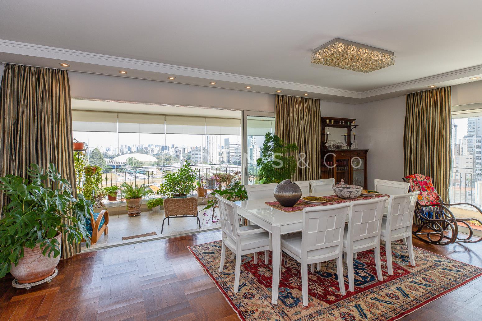 Apartamento no Paraíso