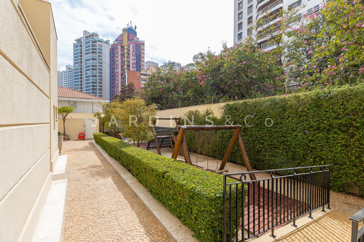 Apartamento no Paraíso