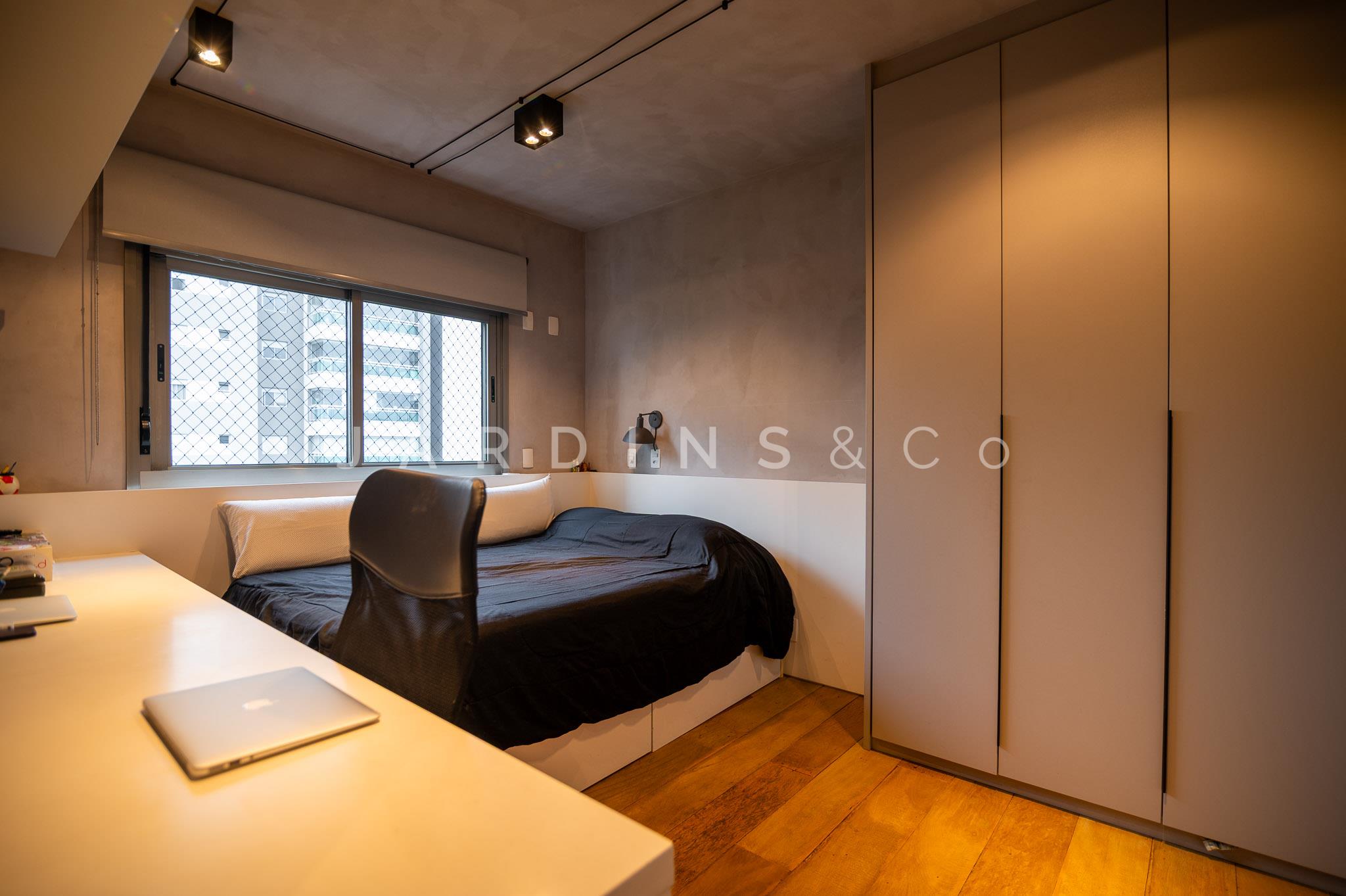 Apartamento no Parque Colonial