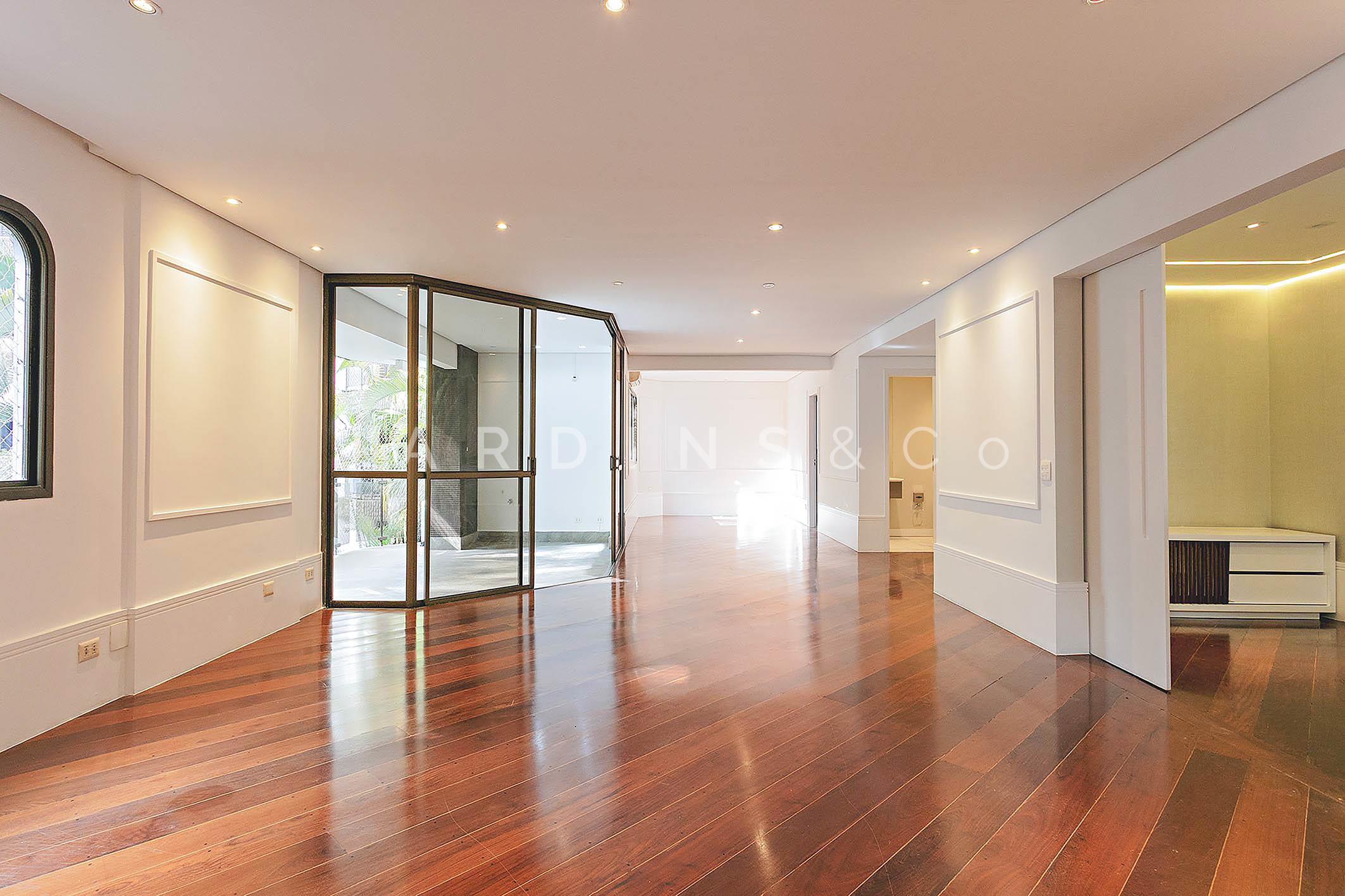 Apartamento no Jardim Europa