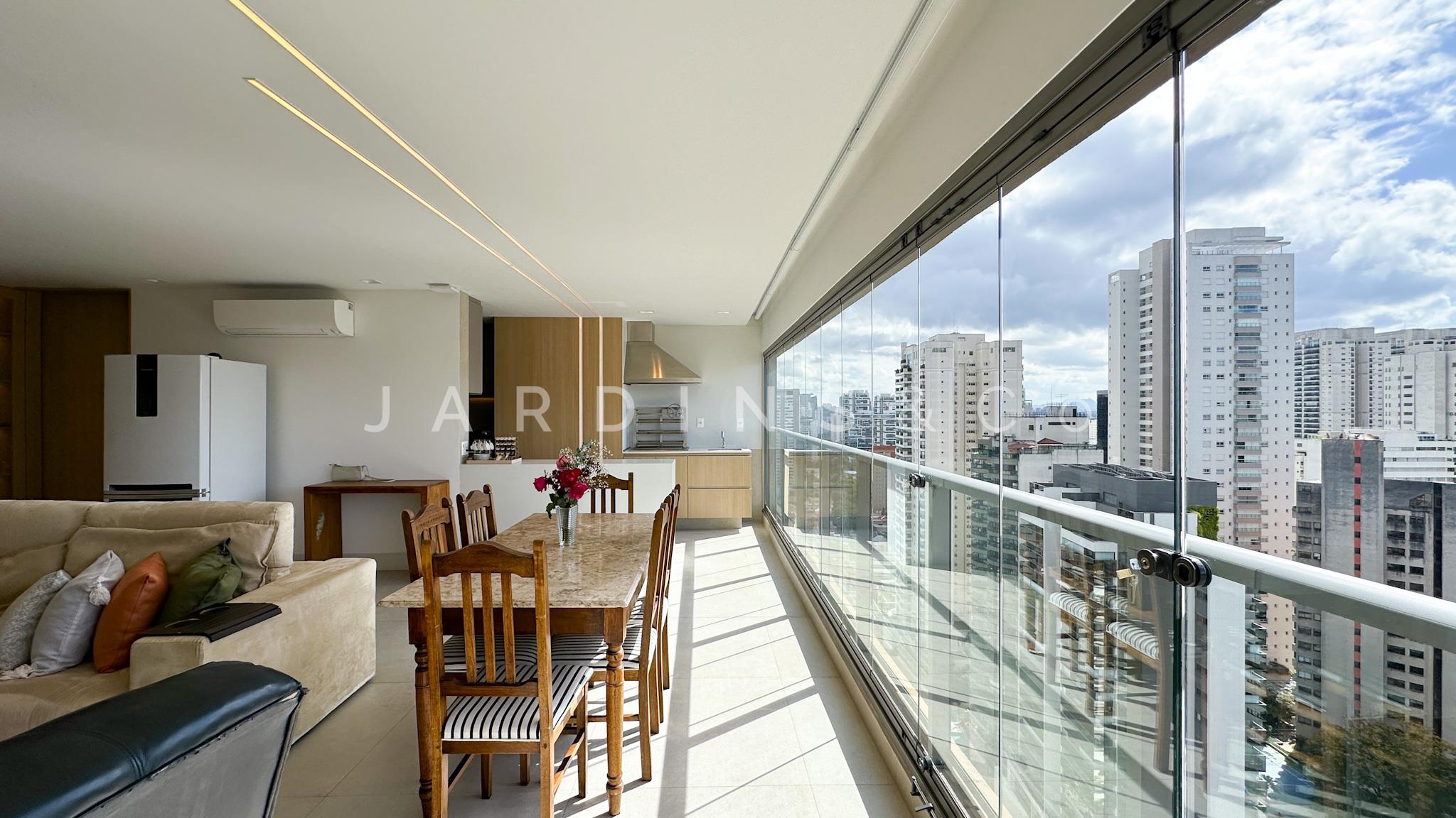 Apartamento no Campo Belo