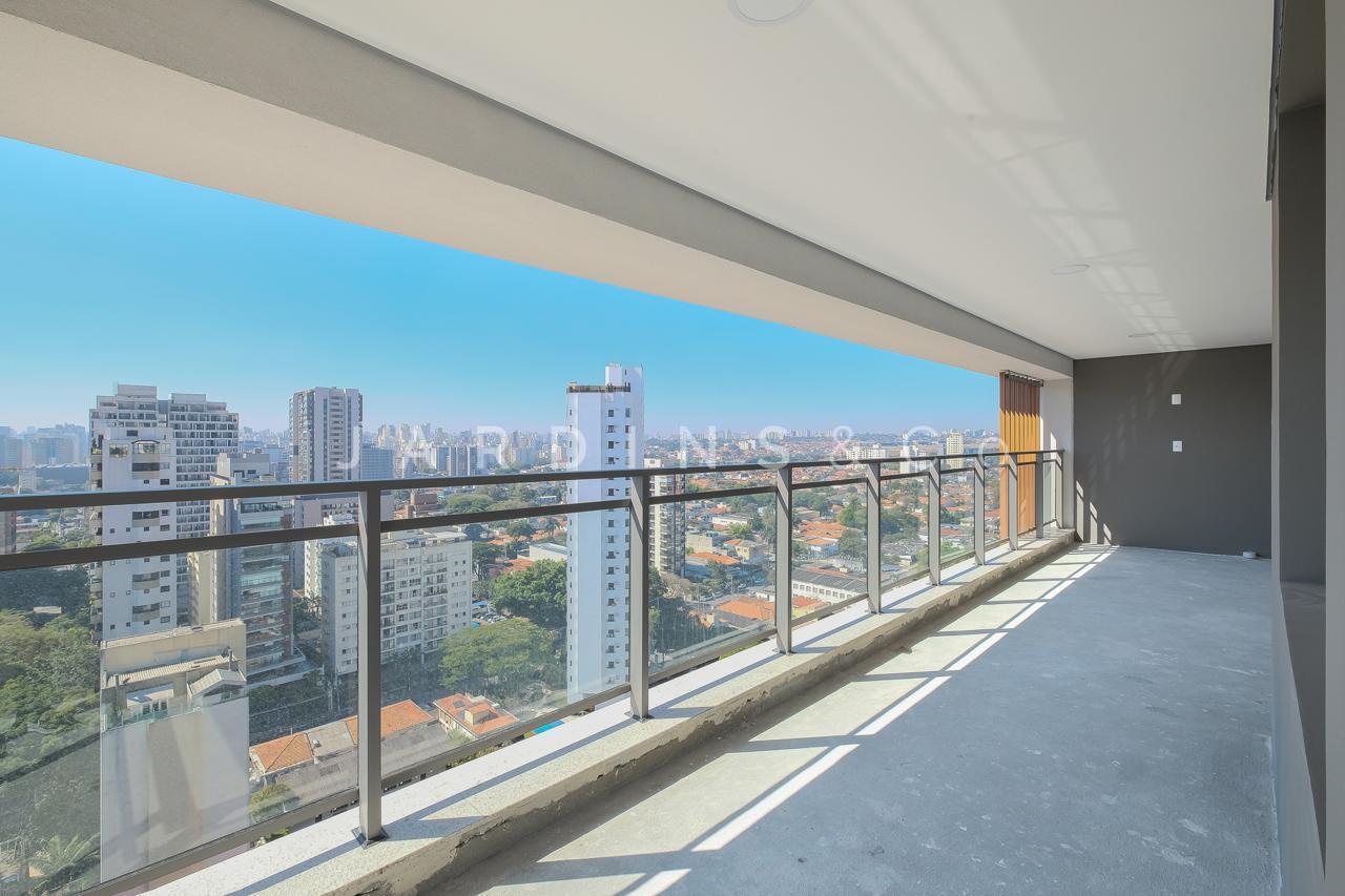 Apartamento no Campo Belo