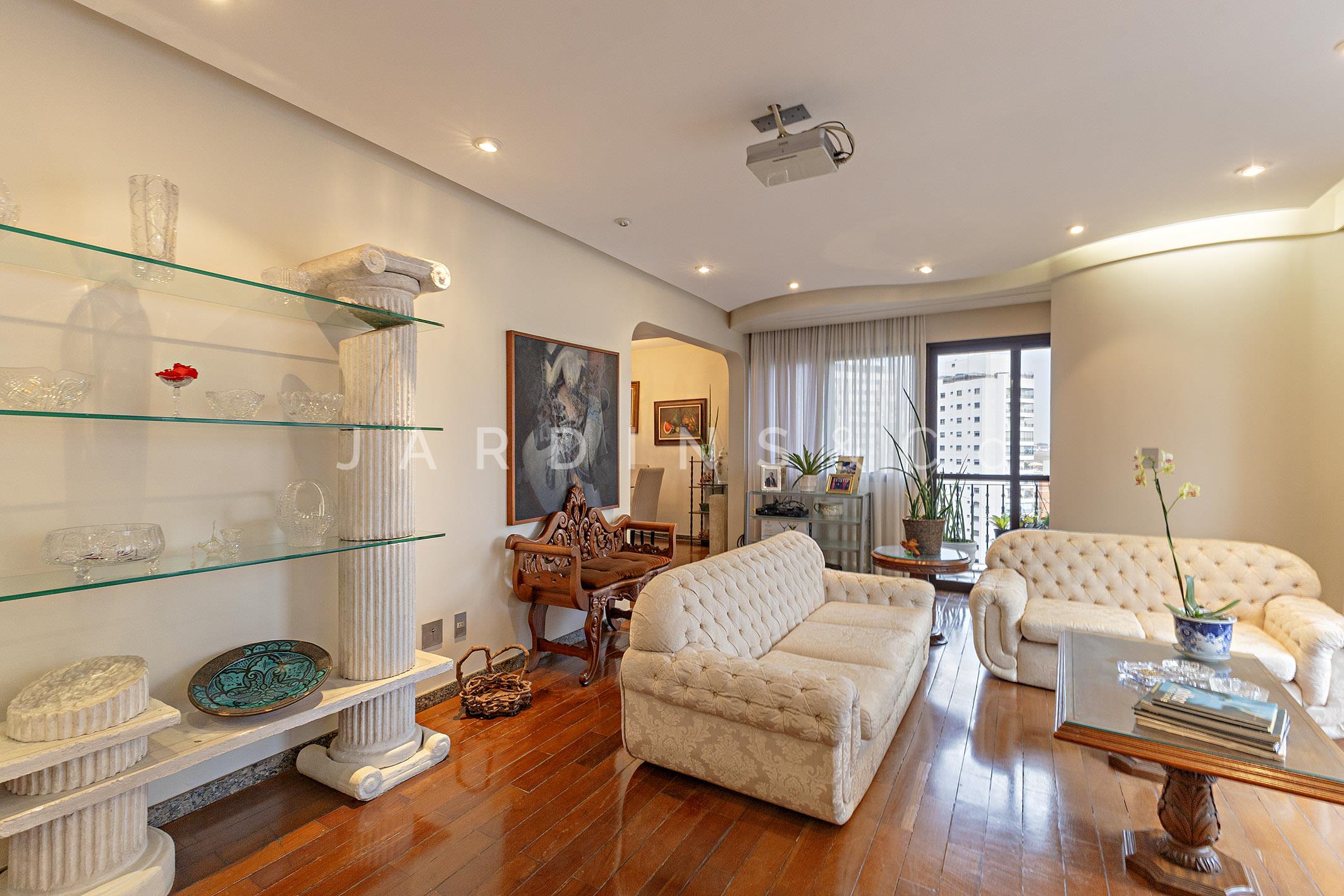 Apartamento no Indianópolis