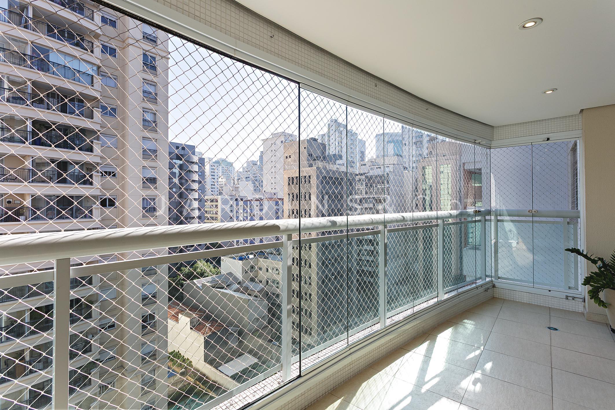 Apartamento no Paraíso