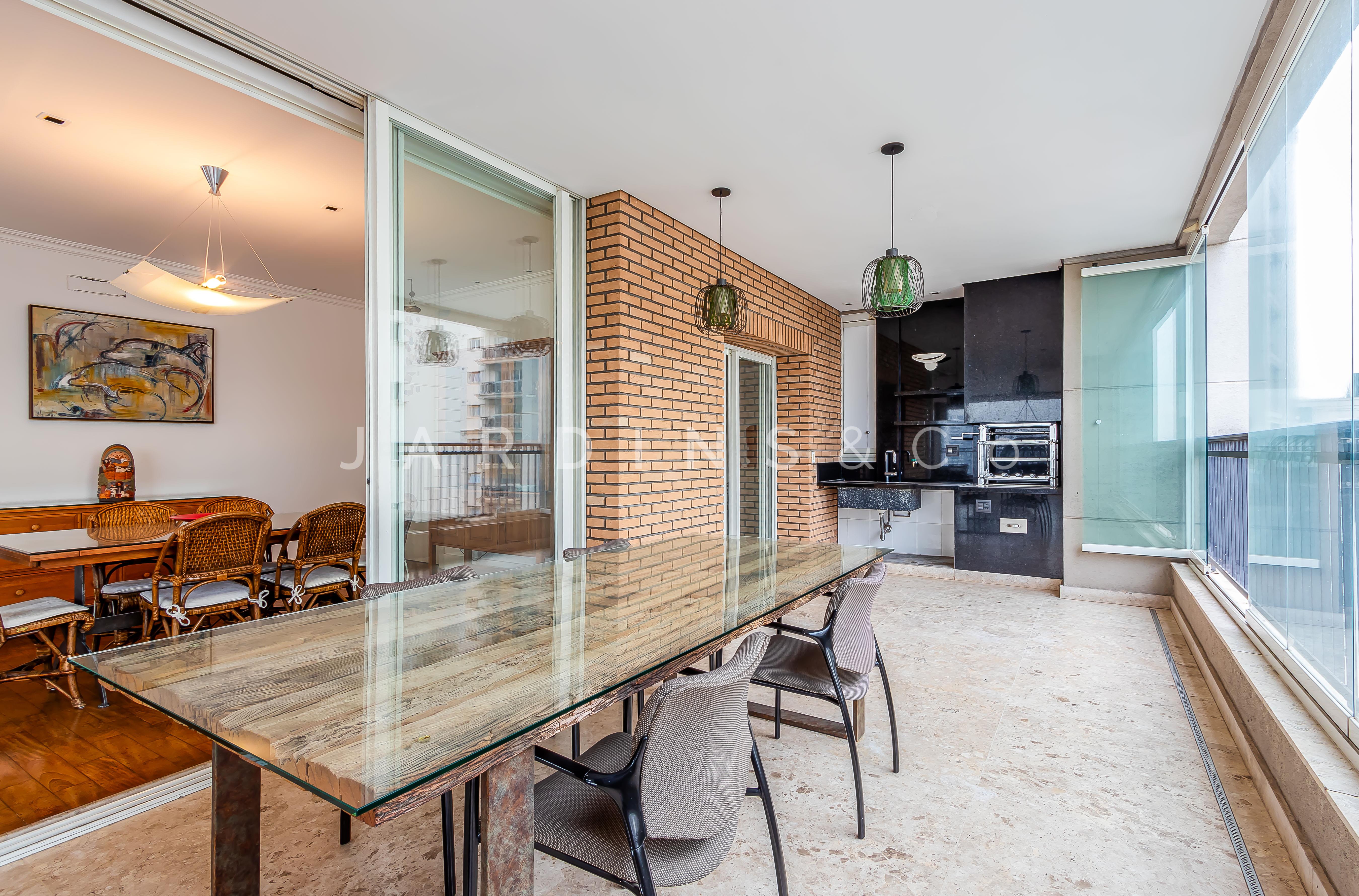 Apartamento no Moema