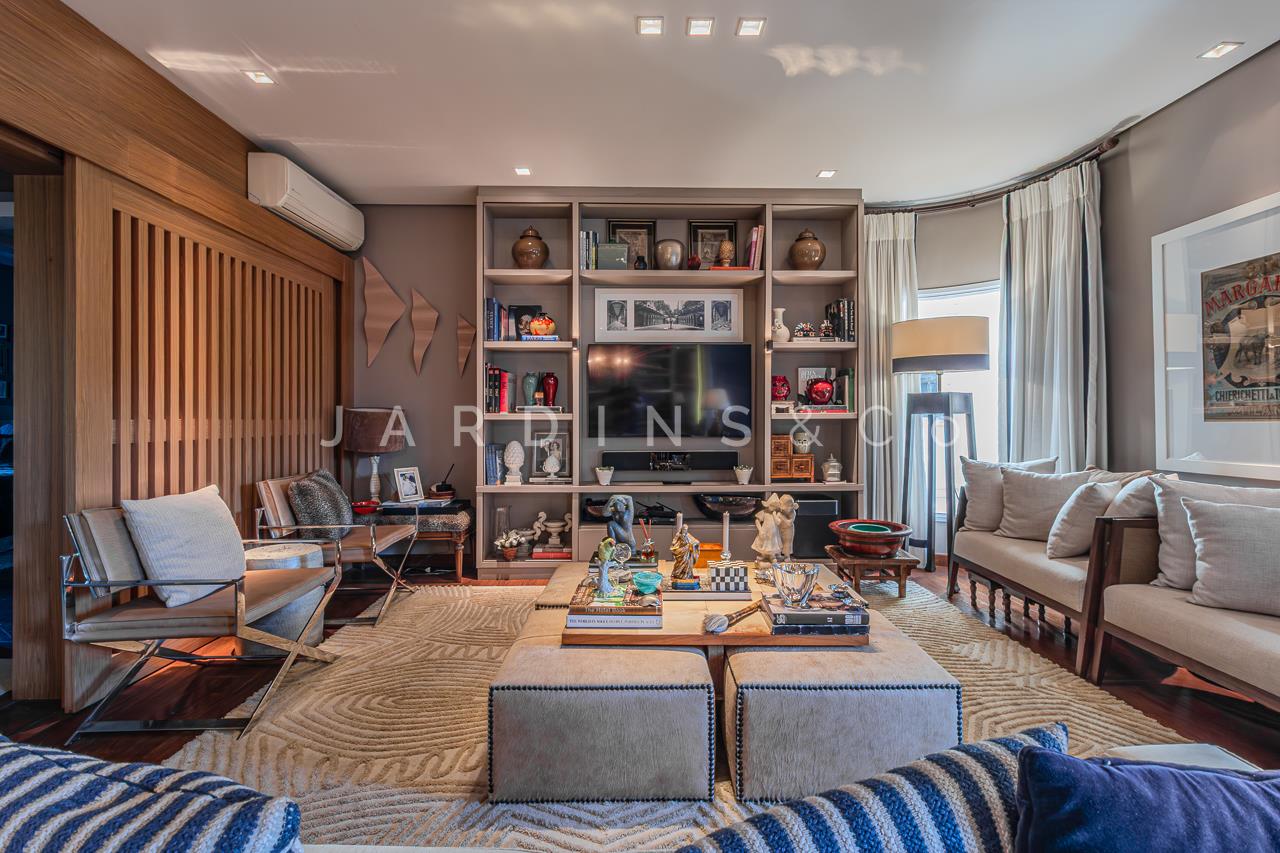 Apartamento no Alto de Pinheiros