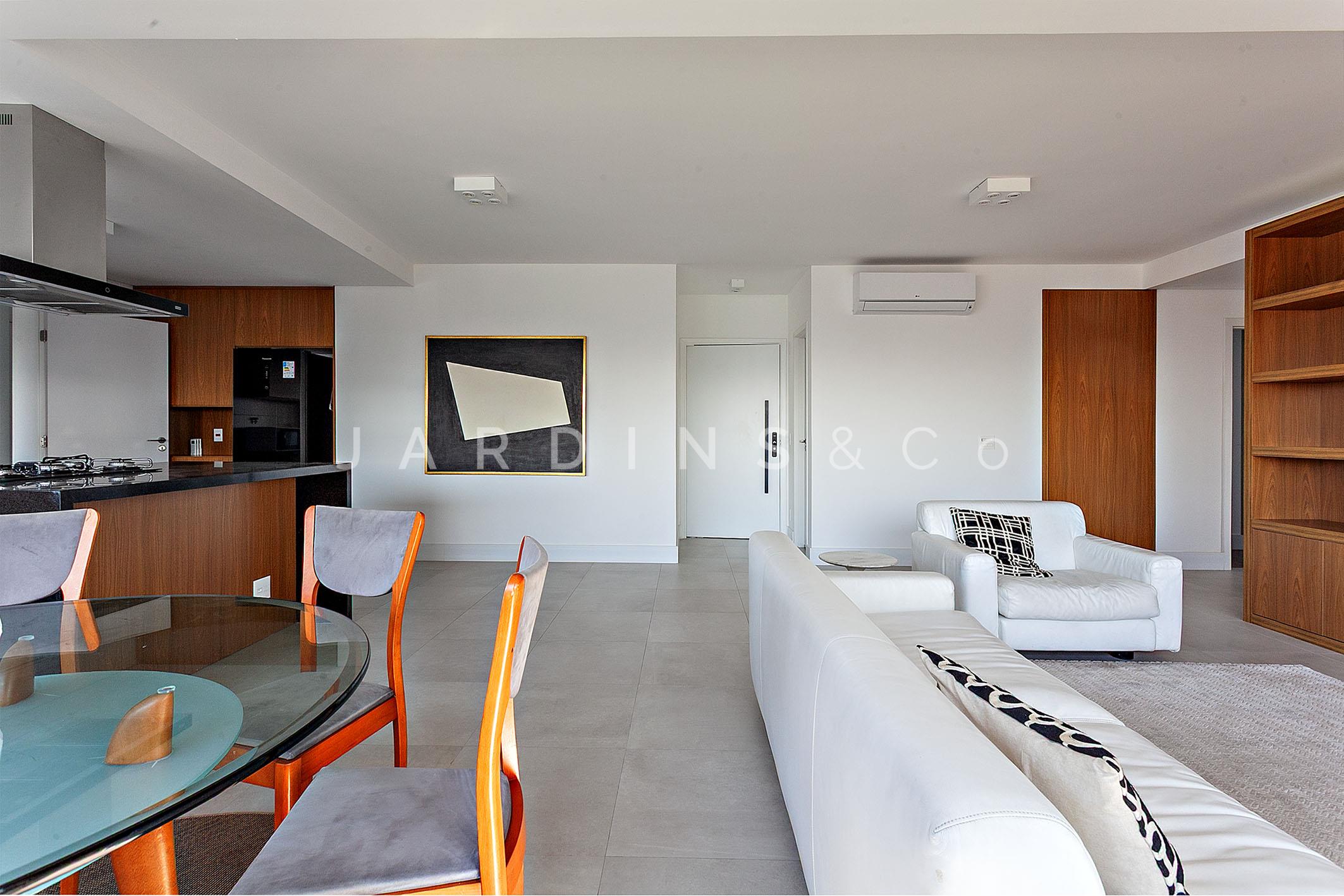 Apartamento no Real Parque
