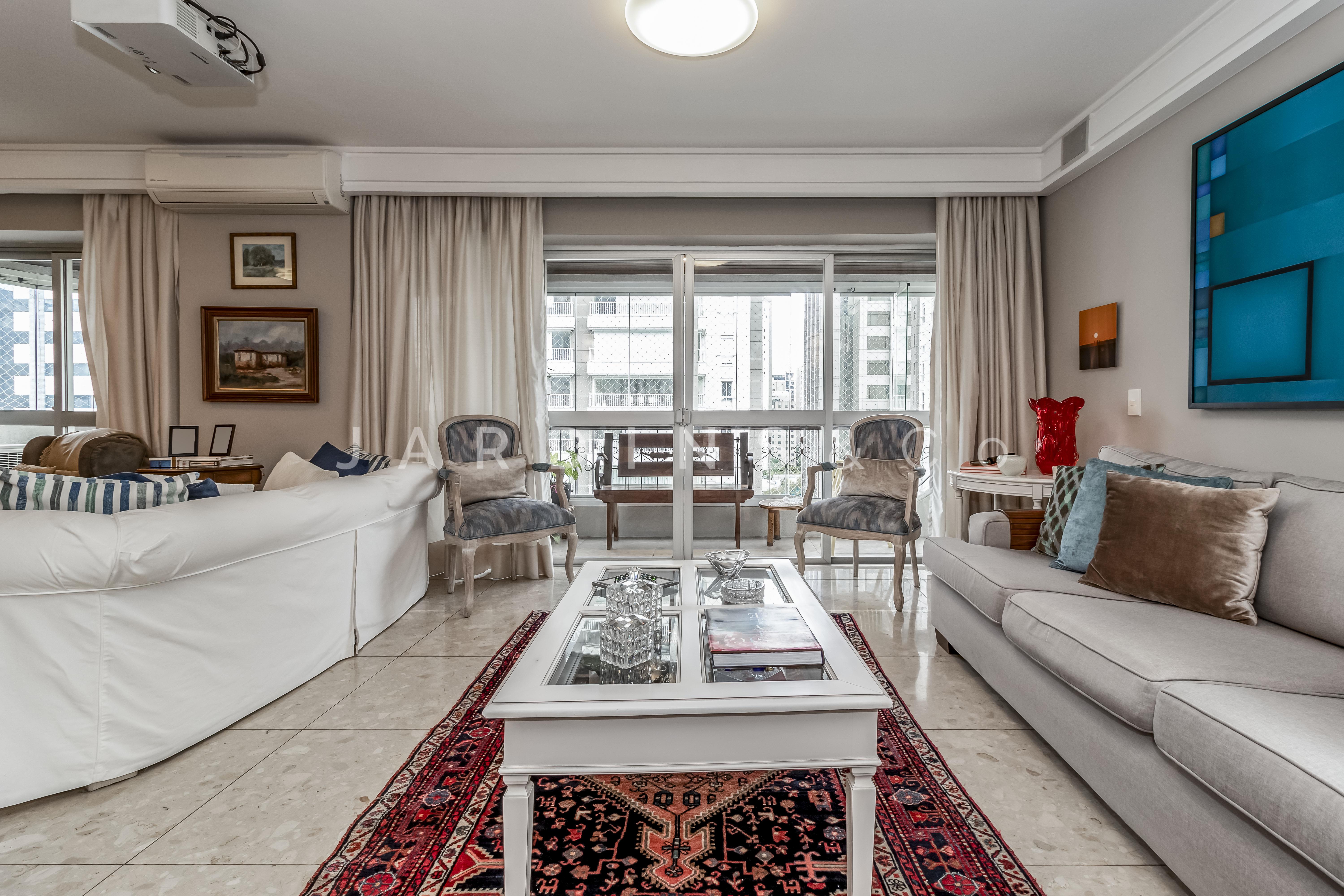 Apartamento no Moema