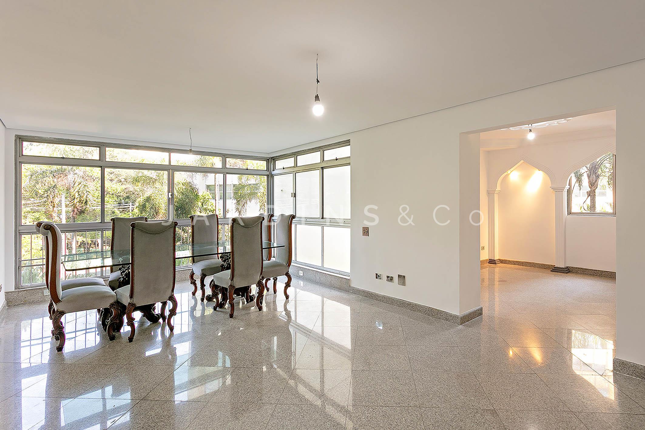 Apartamento no Paraíso