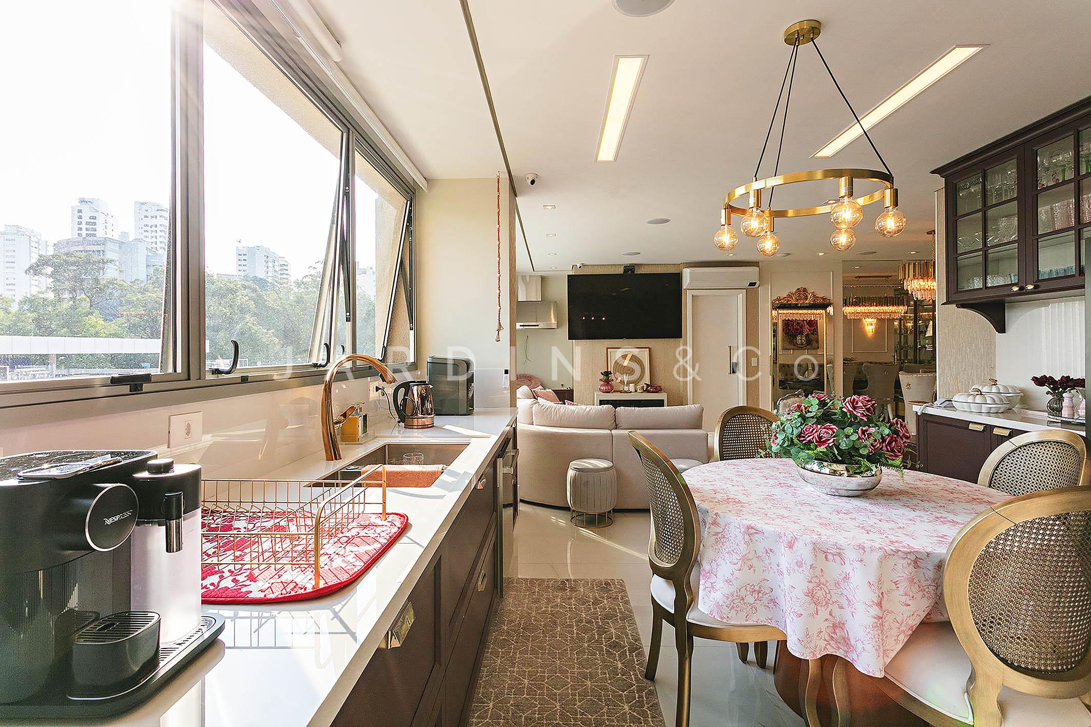 Apartamento no Real Parque