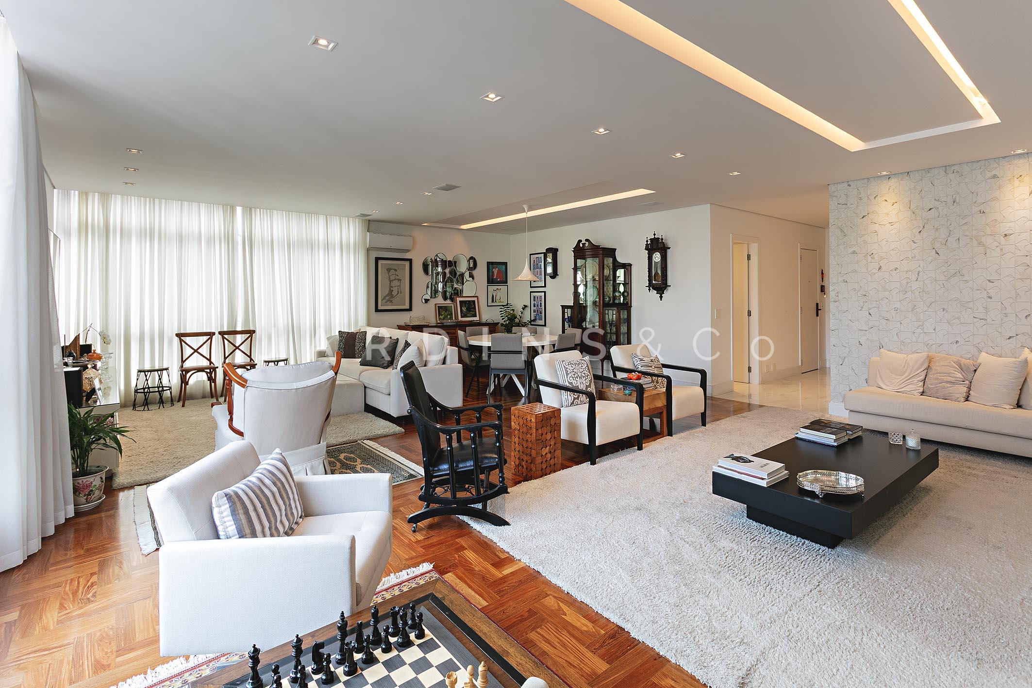 Apartamento no Paraíso
