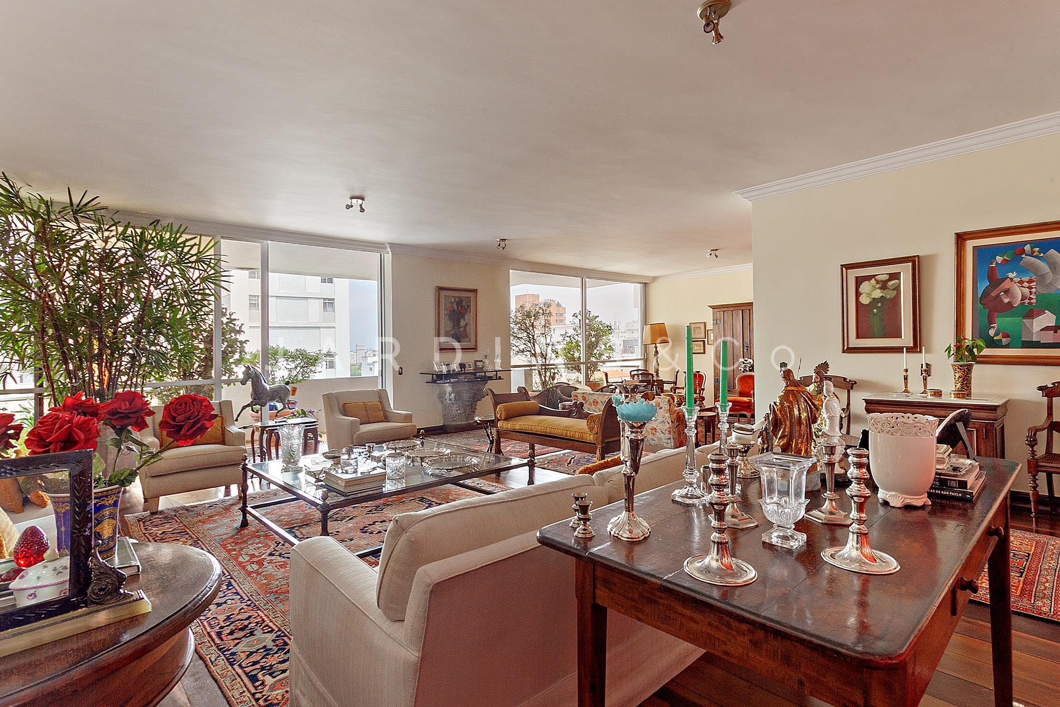 Apartamento no Cerqueira César