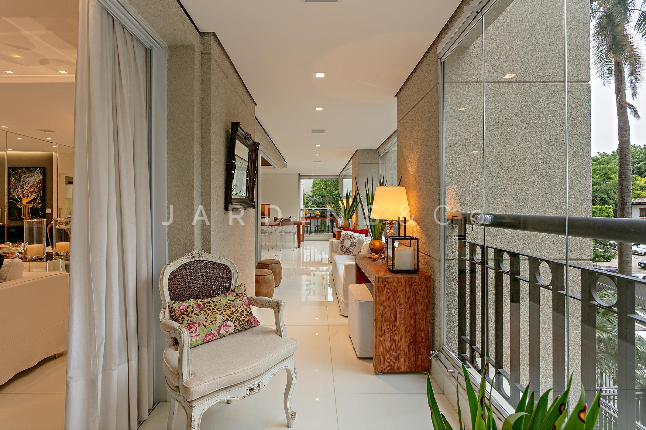 Apartamento no Moema Pássaros