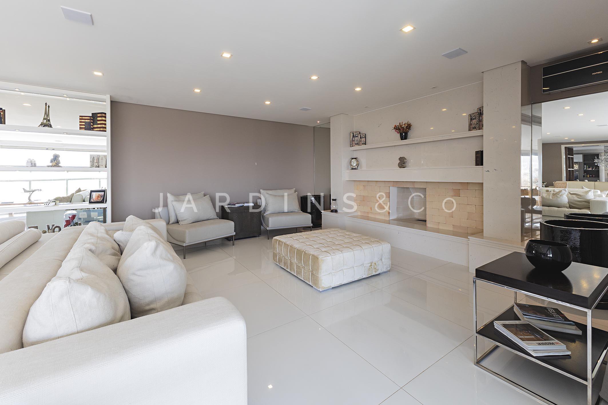 Apartamento no Parque Colonial