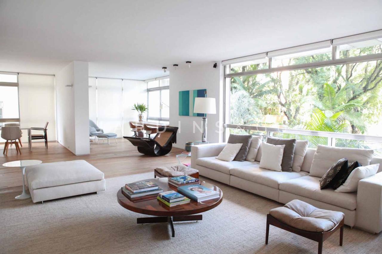 Apartamento no Paraíso