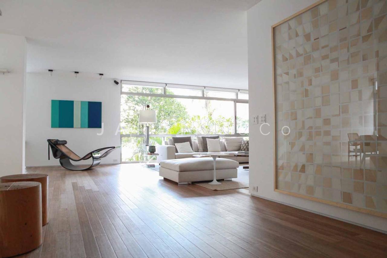 Apartamento no Paraíso