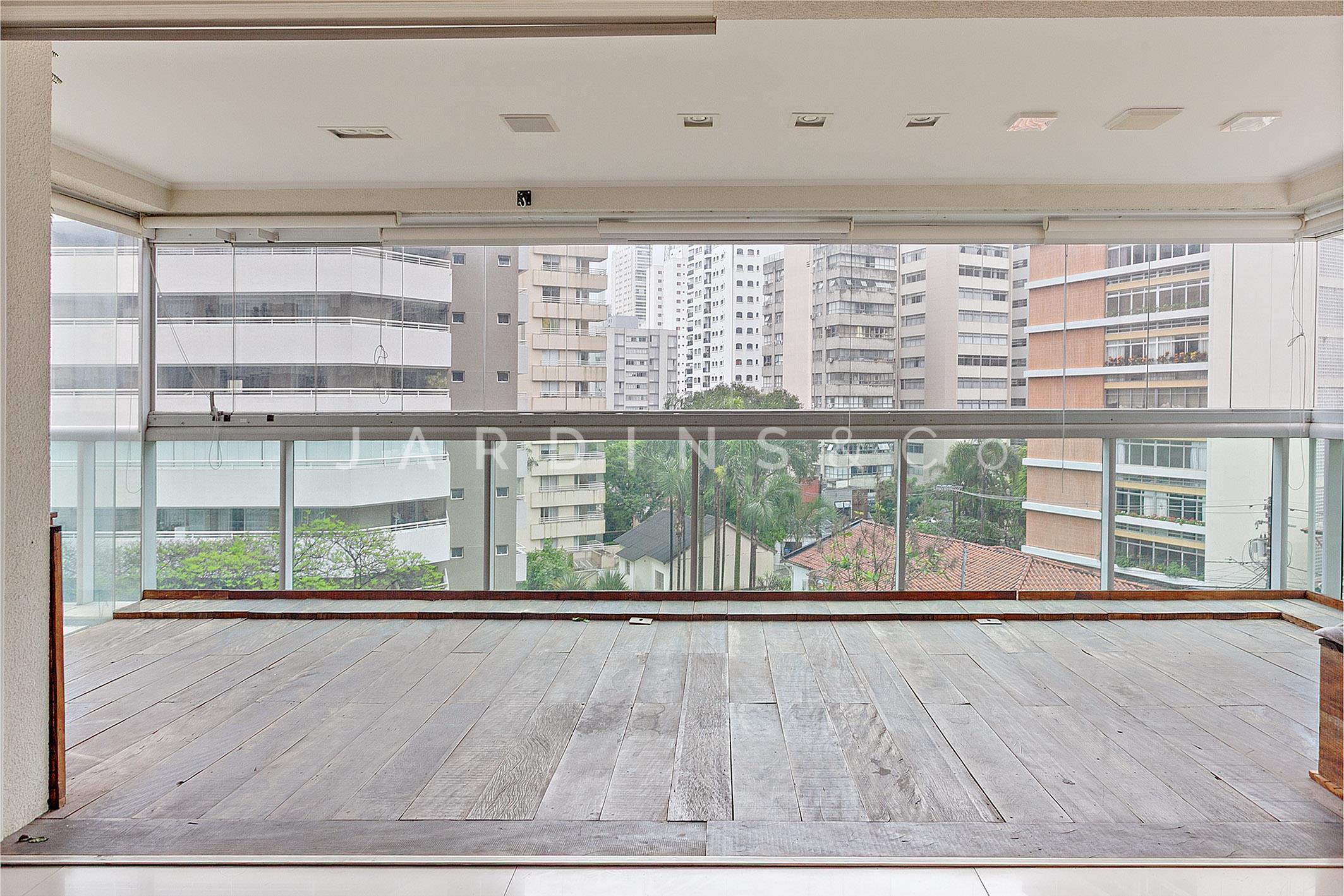 Apartamento no Paraíso