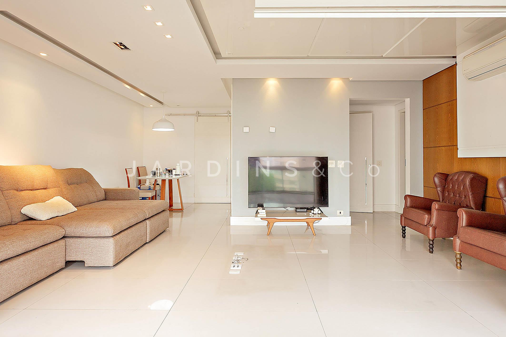 Apartamento no Paraíso