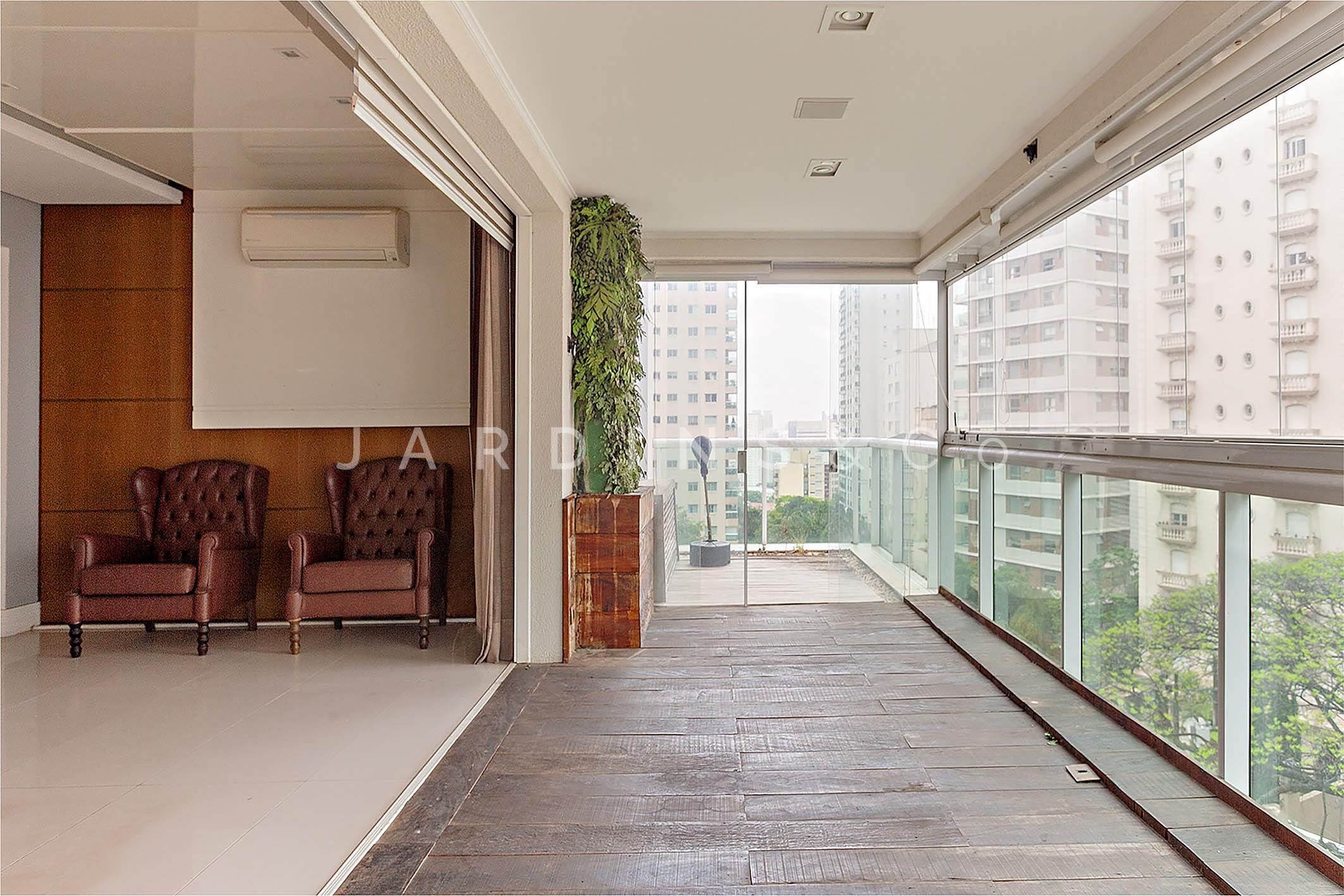 Apartamento no Paraíso