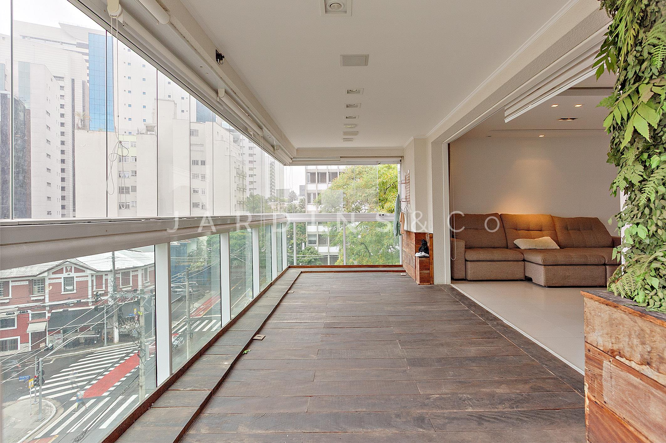 Apartamento no Paraíso