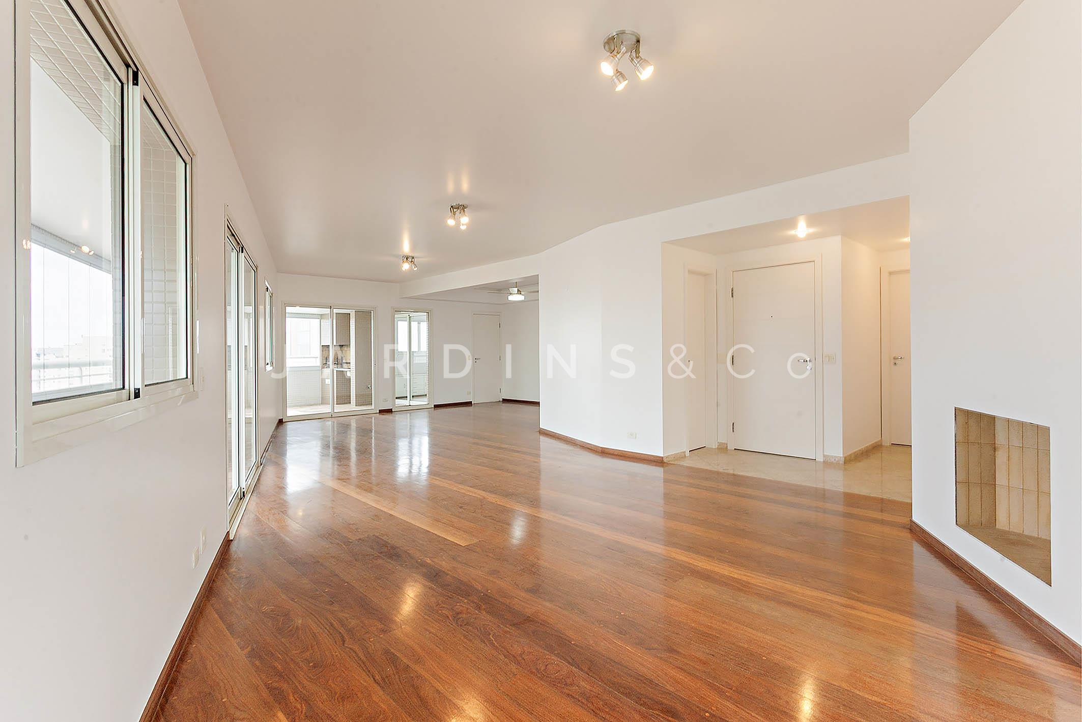 Apartamento no Paraíso