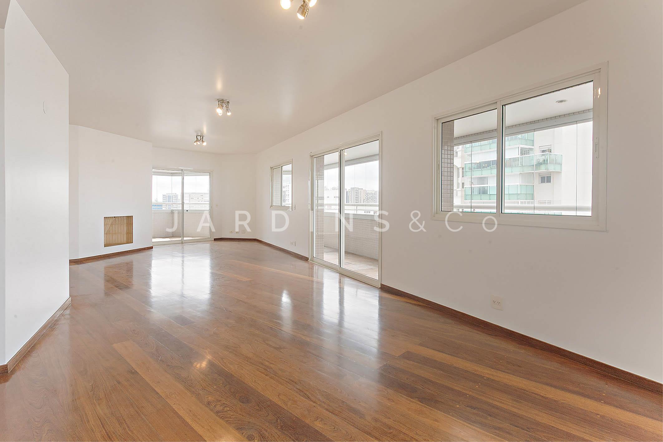 Apartamento no Paraíso