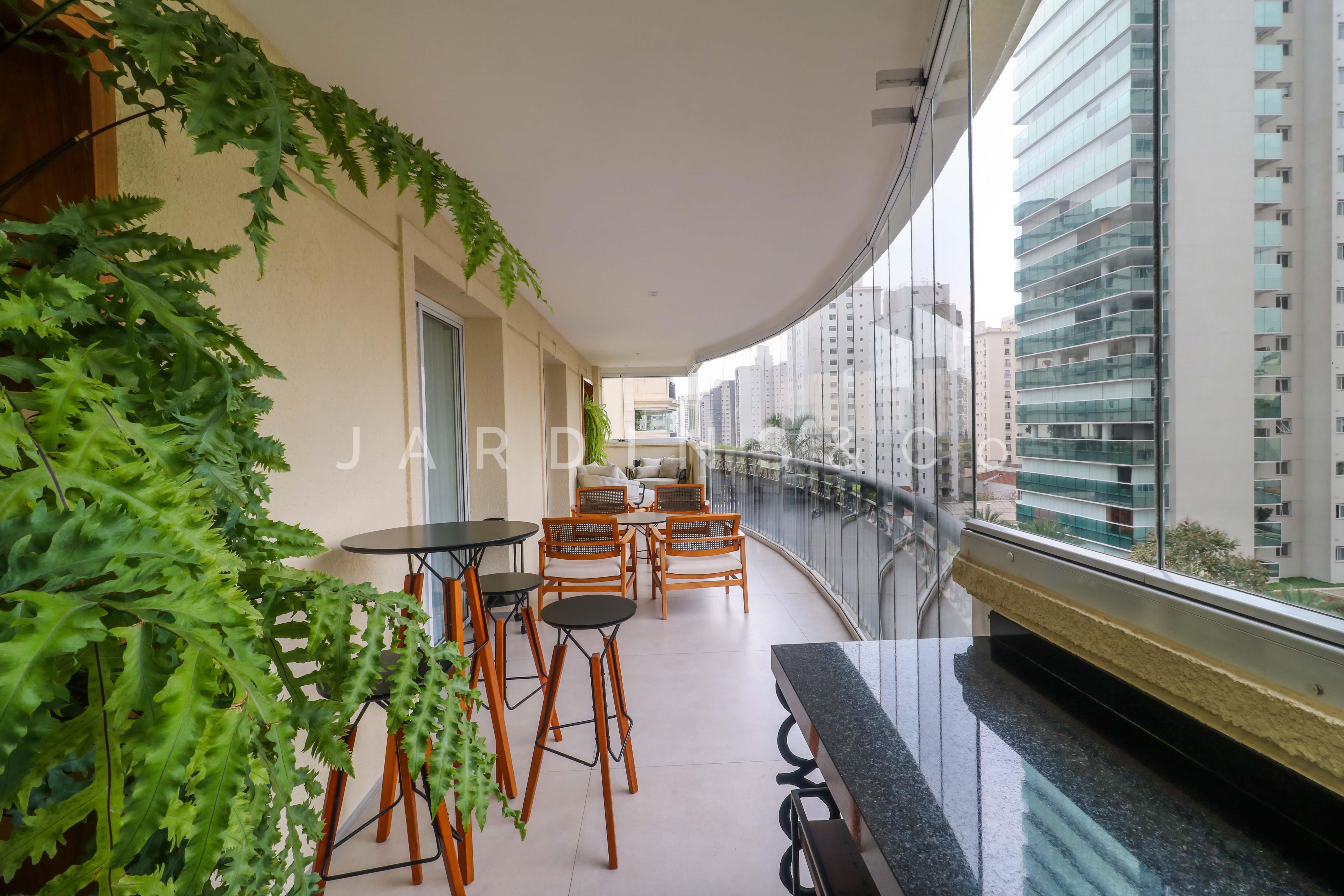 Apartamento no Indianópolis