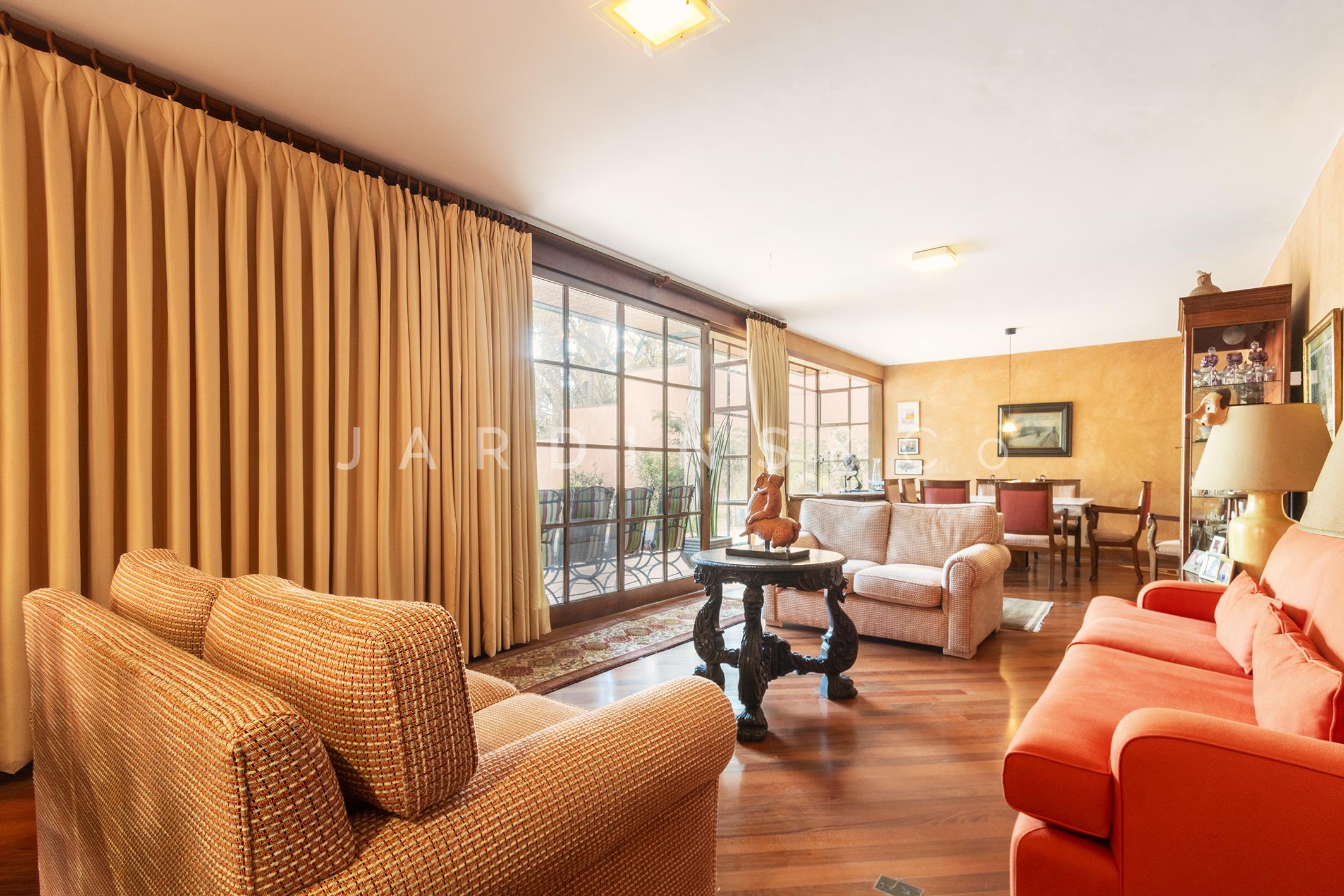 Casa no Jardim Leonor