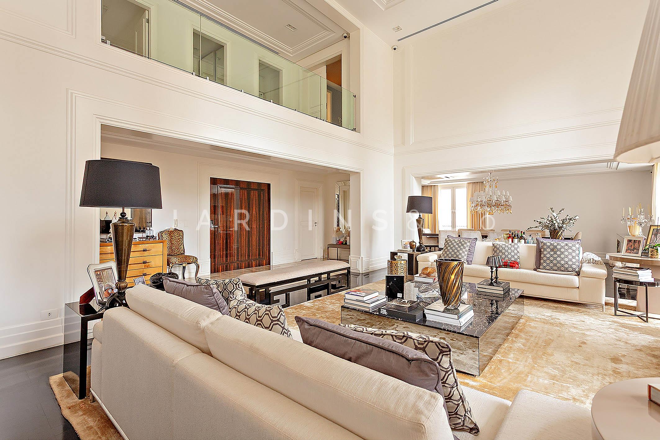 Apartamento no Chácara Itaim