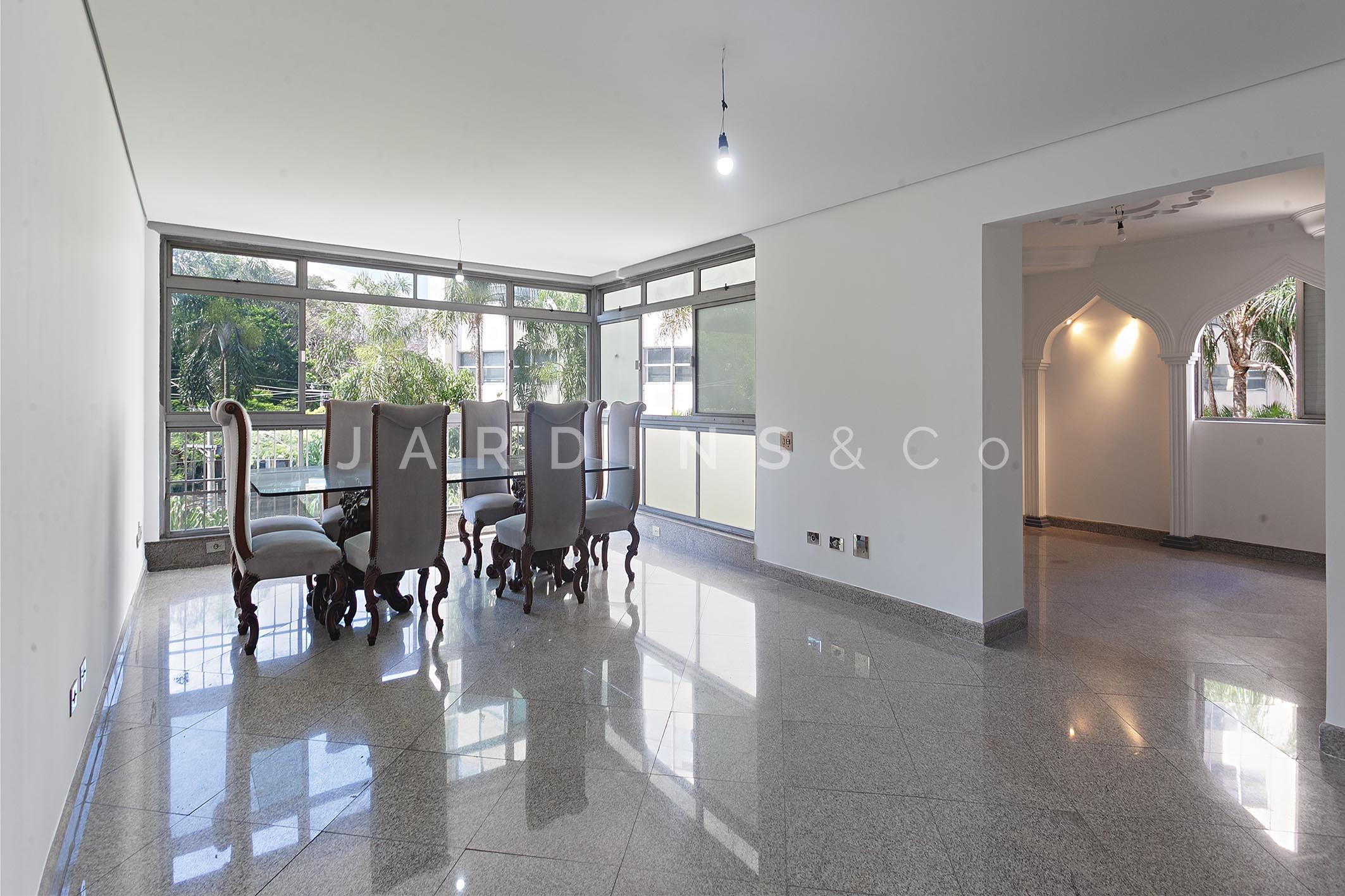 Apartamento no Paraíso