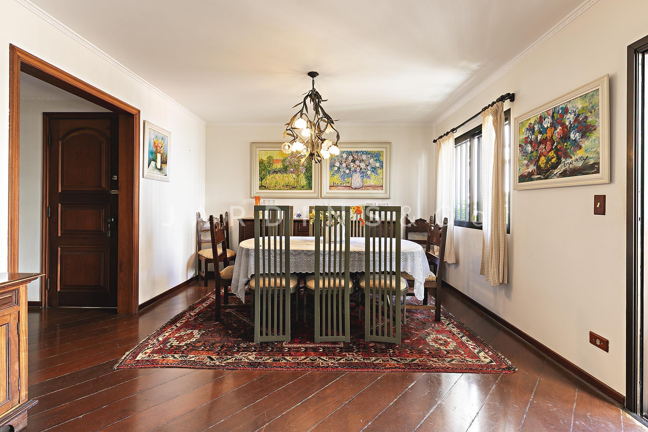 Apartamento no Paraíso