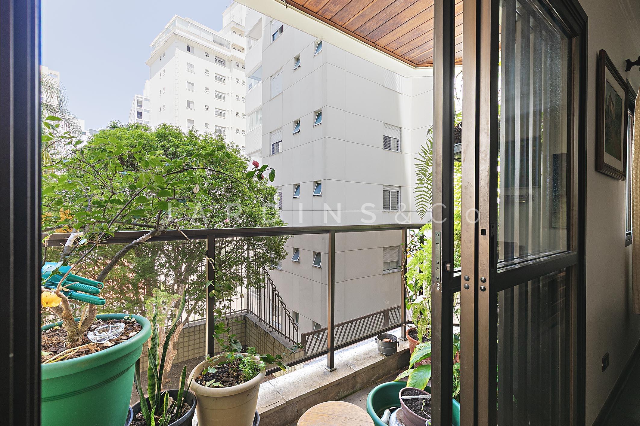 Apartamento no Paraíso