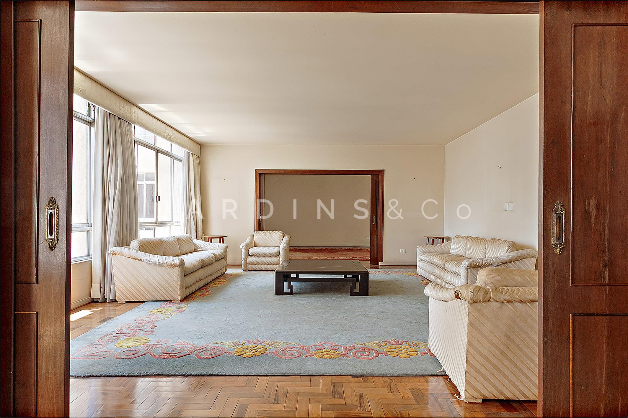 Apartamento no Paraíso