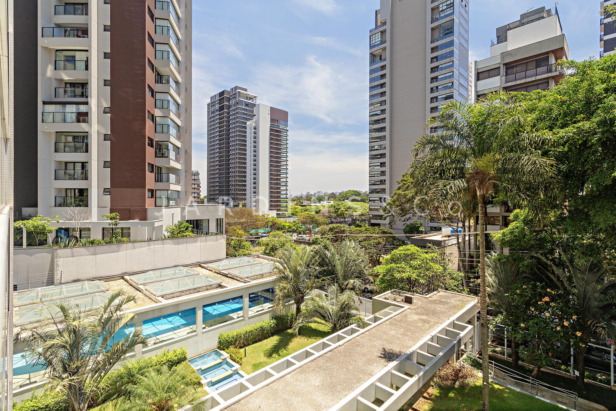 Apartamento no Indianópolis