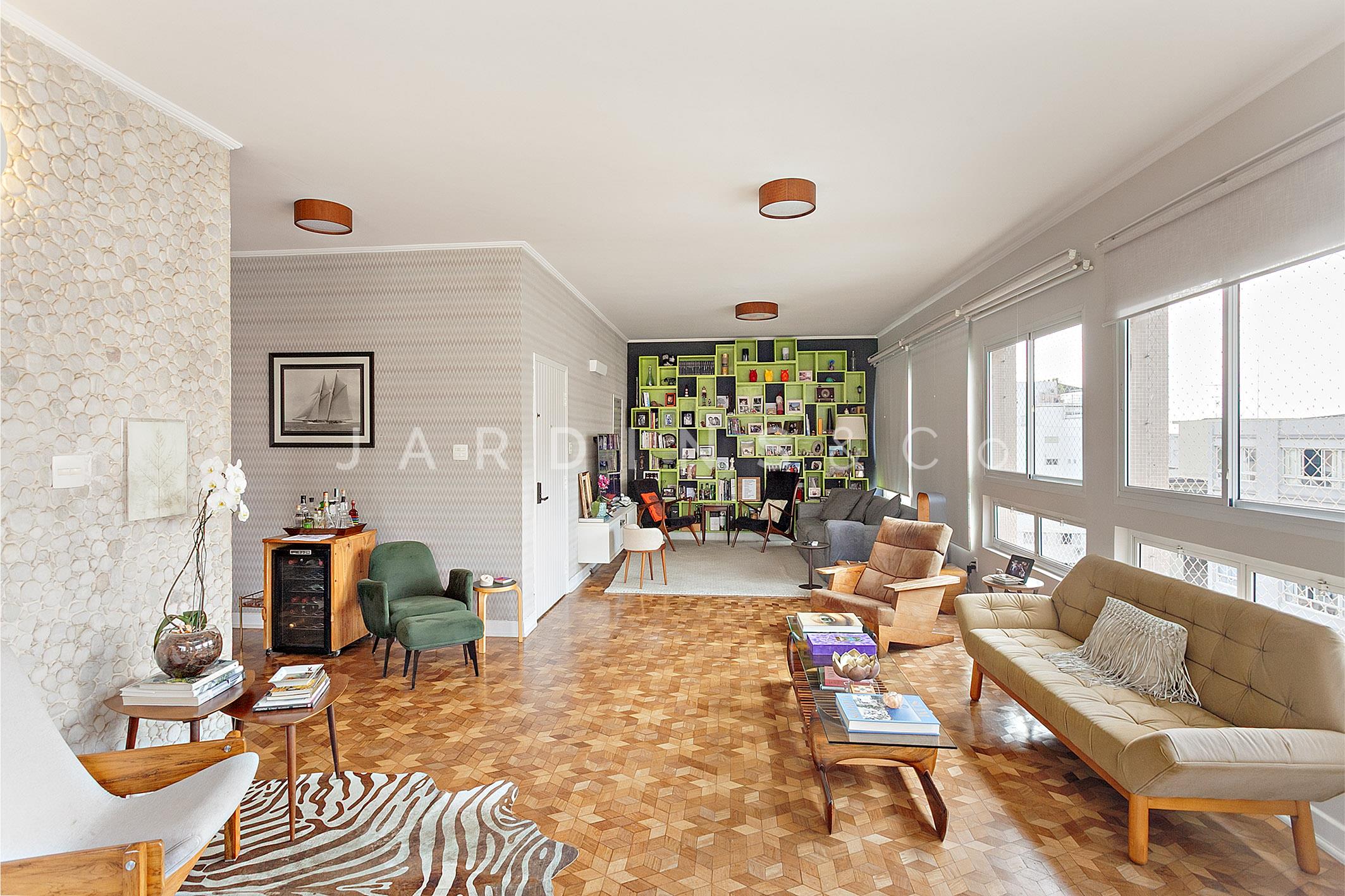 Apartamento no Paraíso