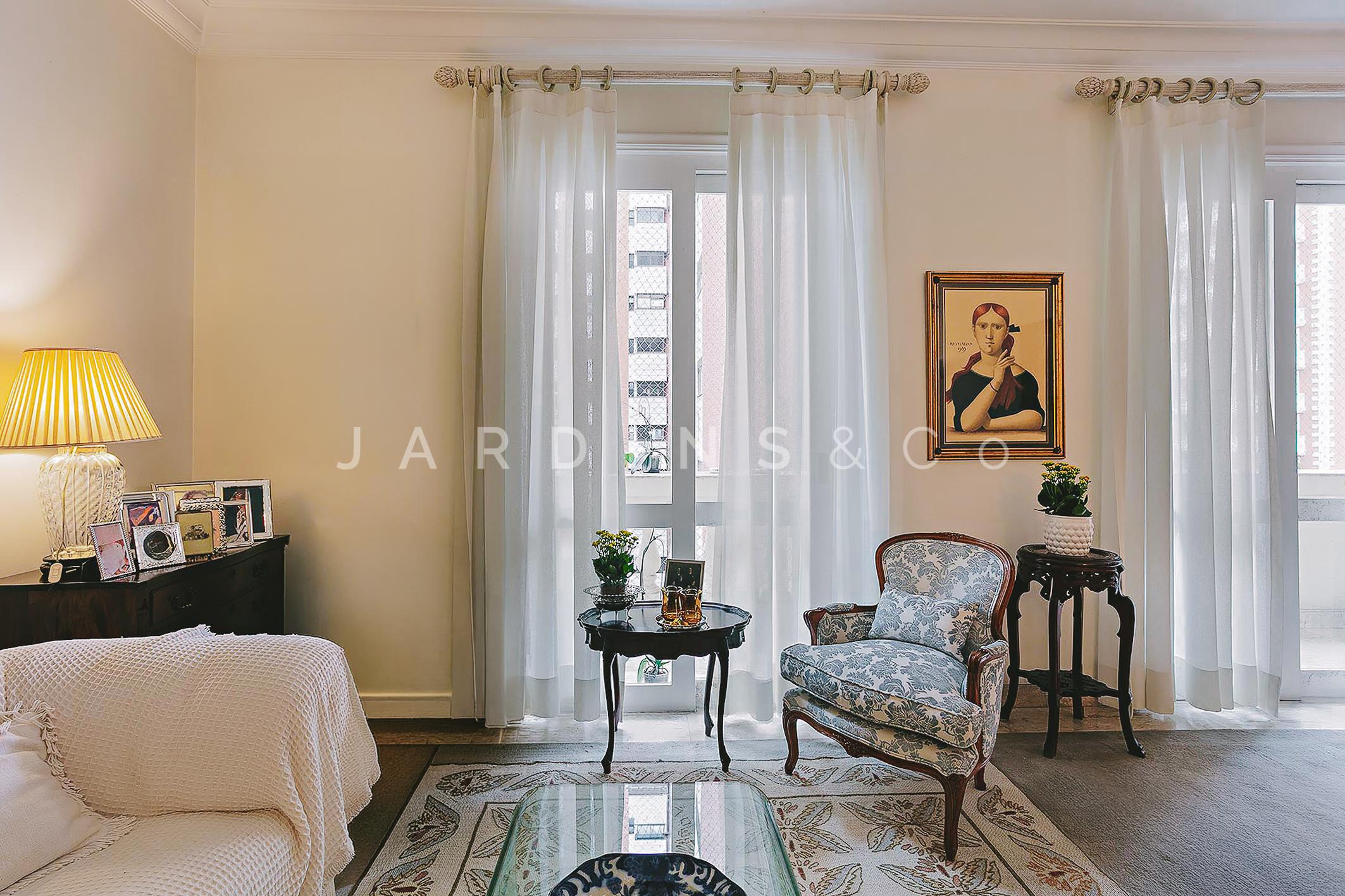 Apartamento no Cerqueira César