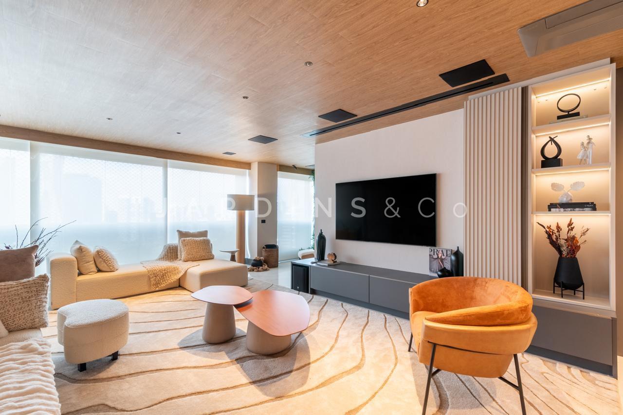 Apartamento no Real Parque