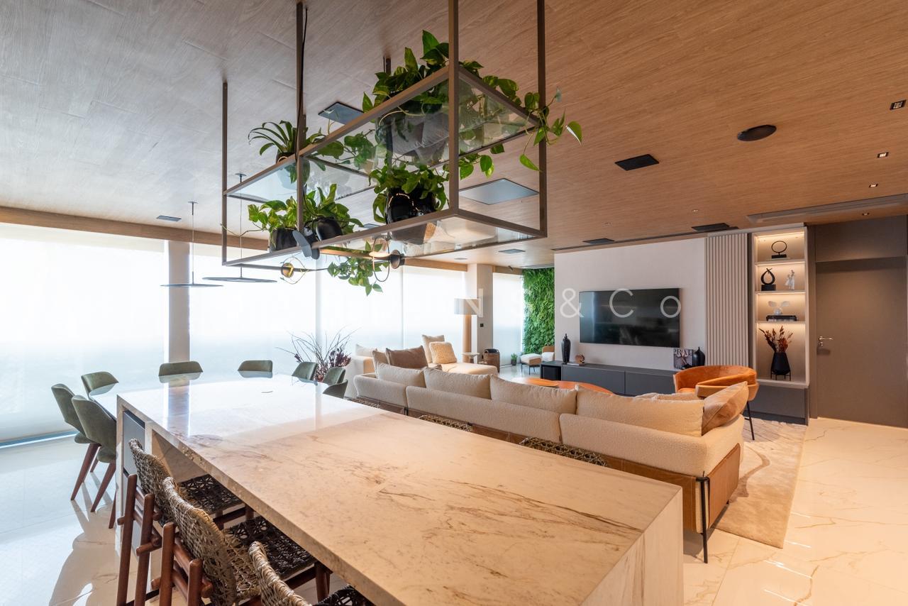 Apartamento no Real Parque