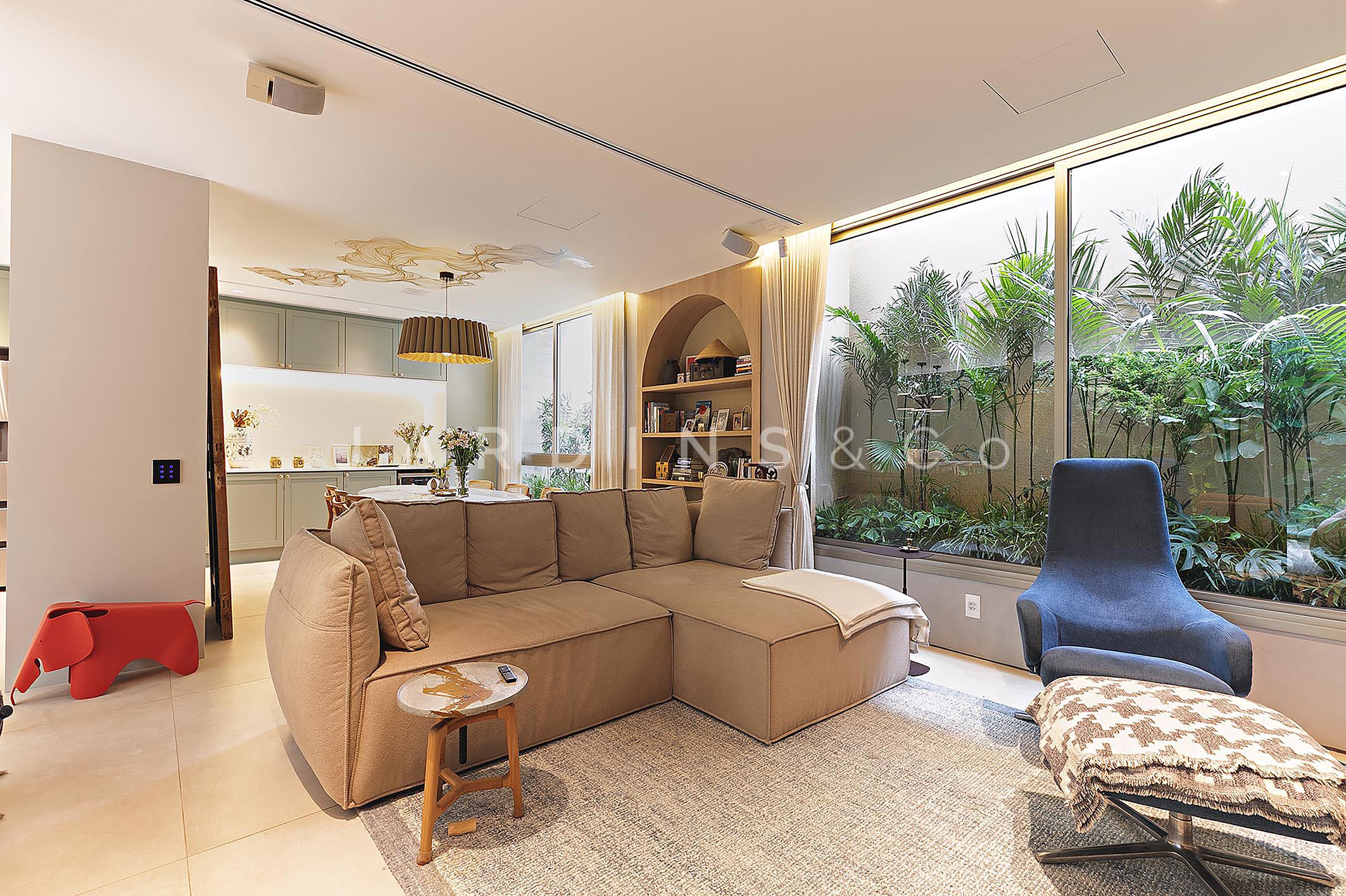 Casa em Condomínio no Jardim Sílvia