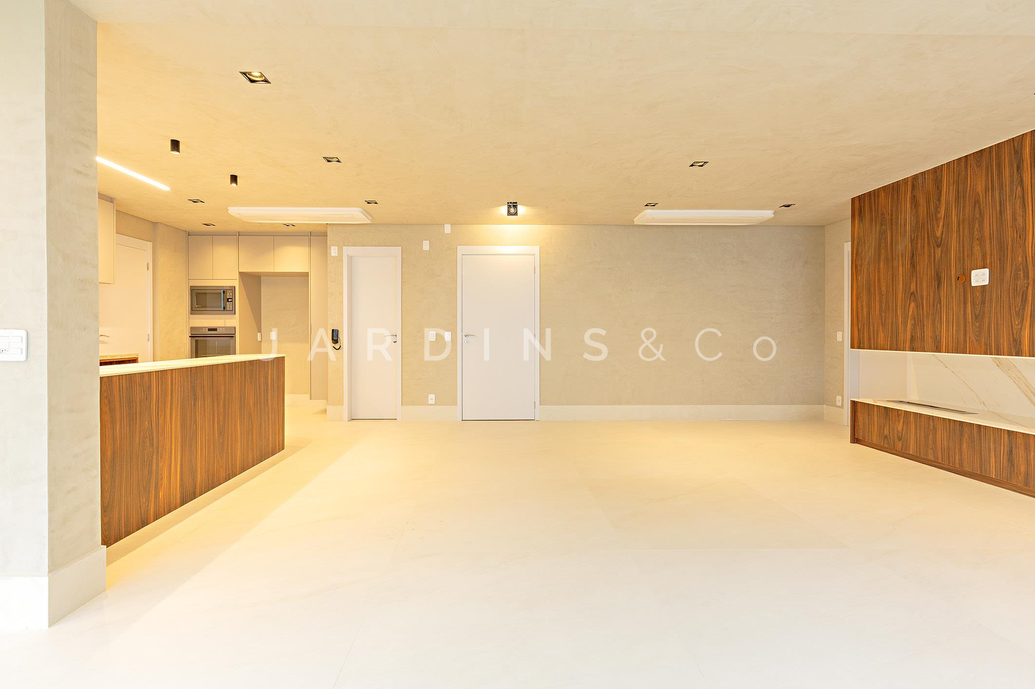 Apartamento no Moema Pássaros