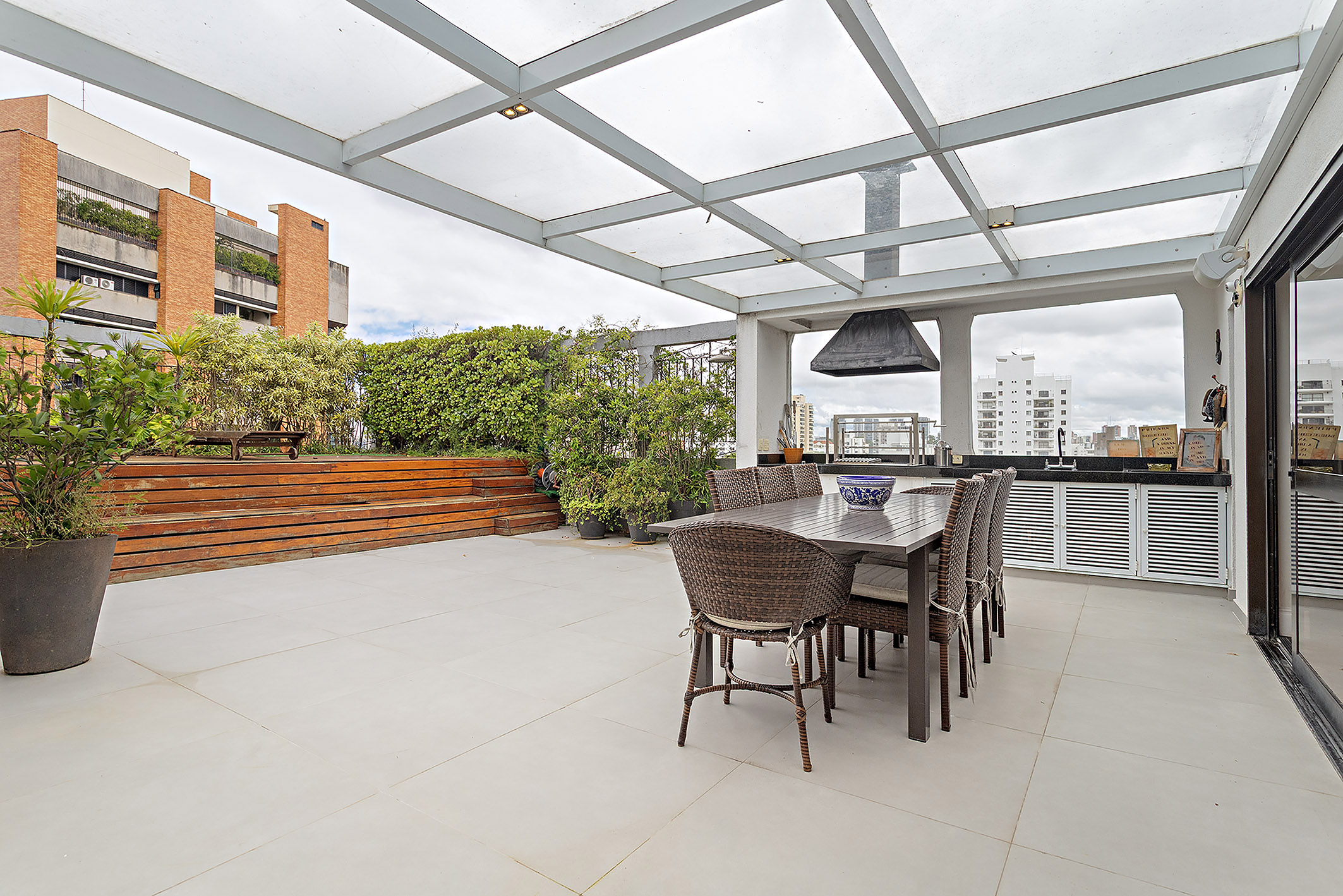 Apartamento no Real Parque