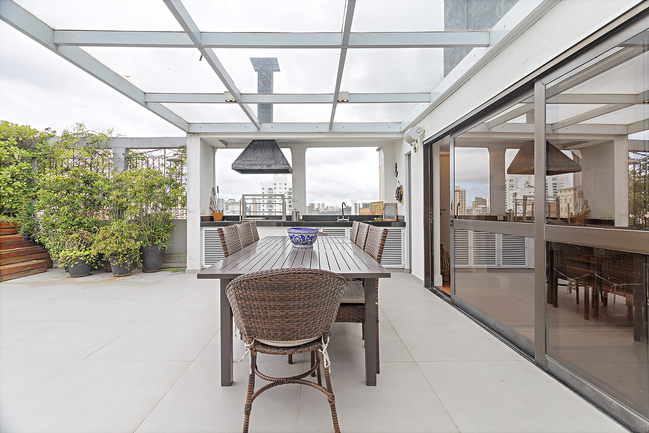 Apartamento no Real Parque