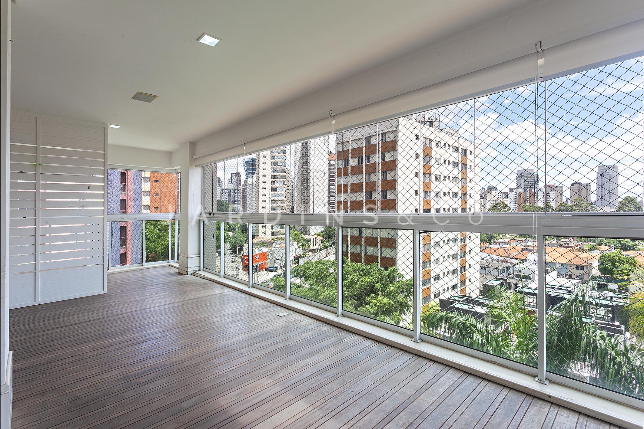 Apartamento no Paraíso