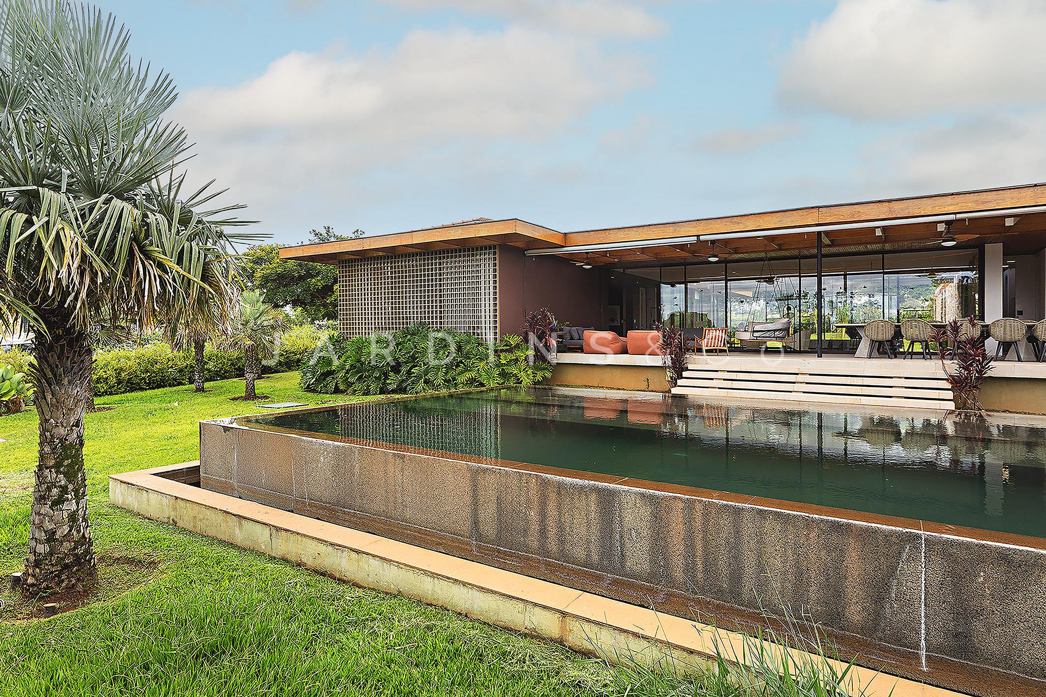 Casa em Condomínio no Chácara Jaraguá