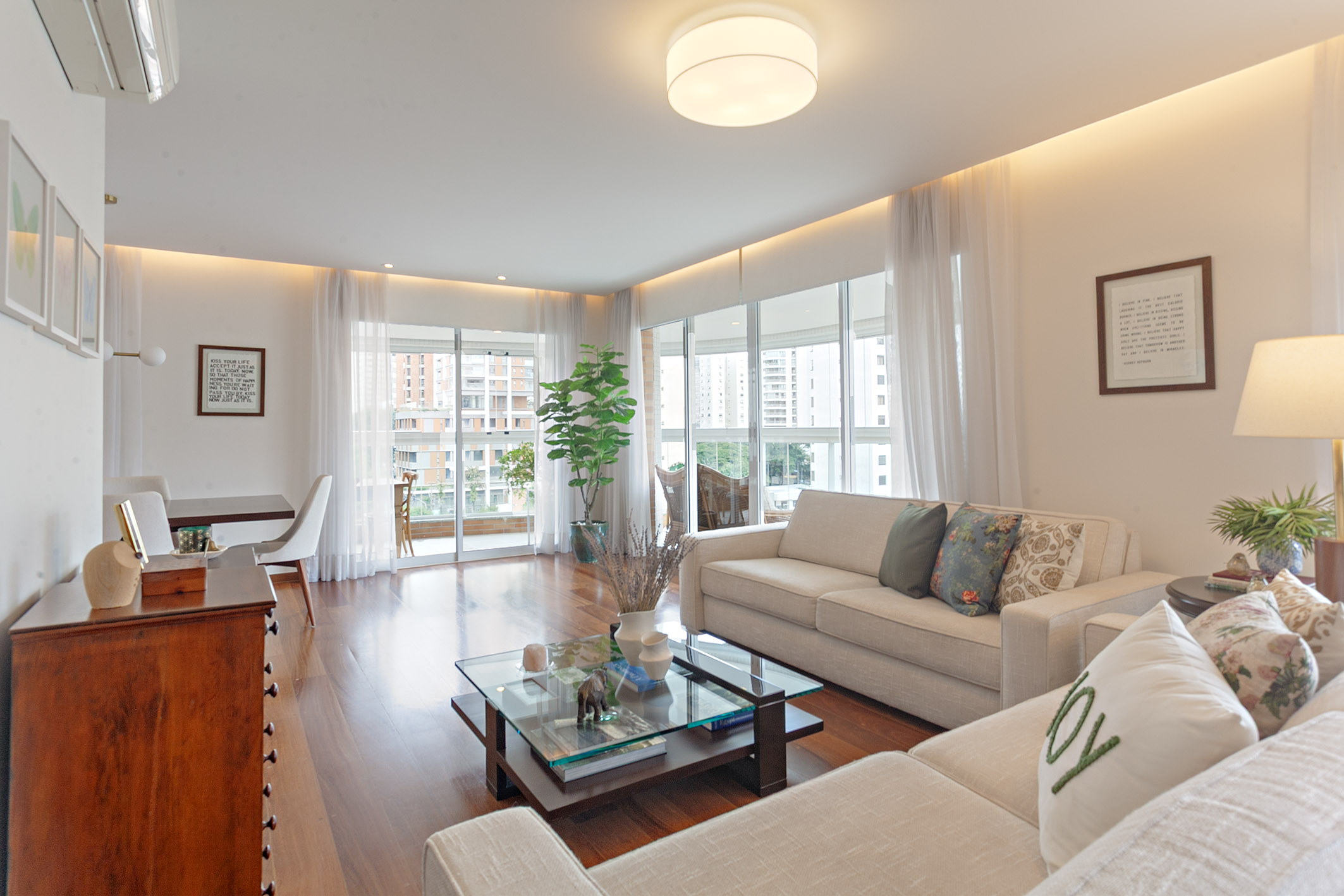 Apartamento no Moema Pássaros