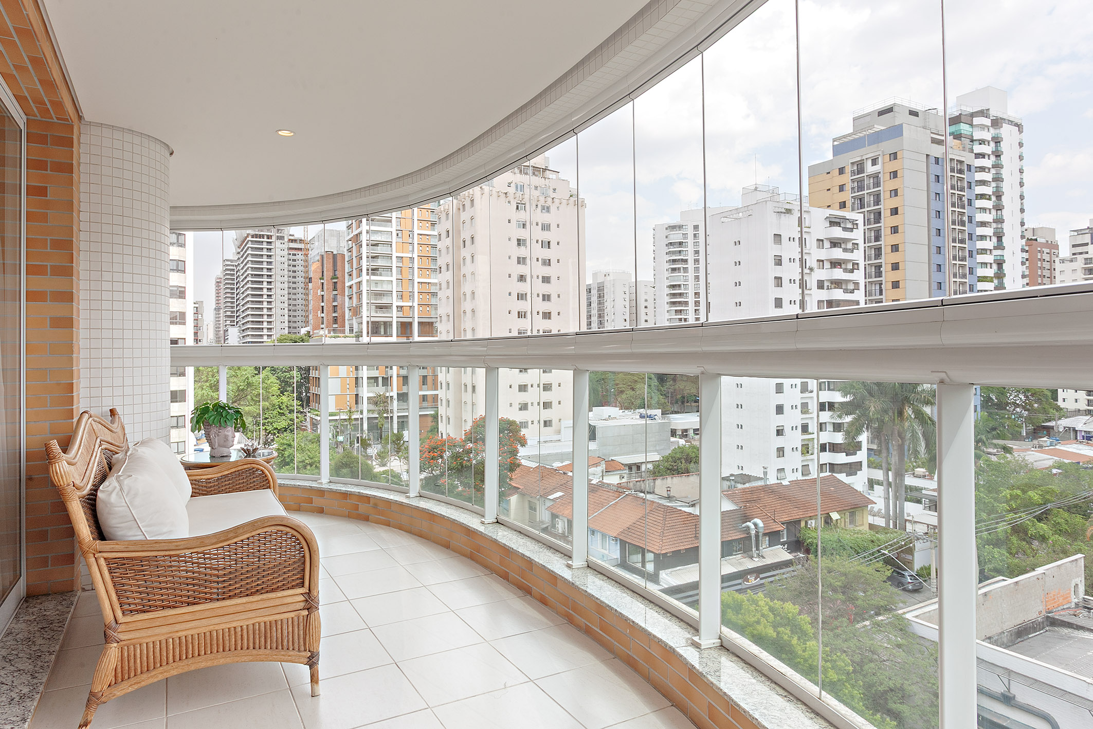 Apartamento no Moema Pássaros