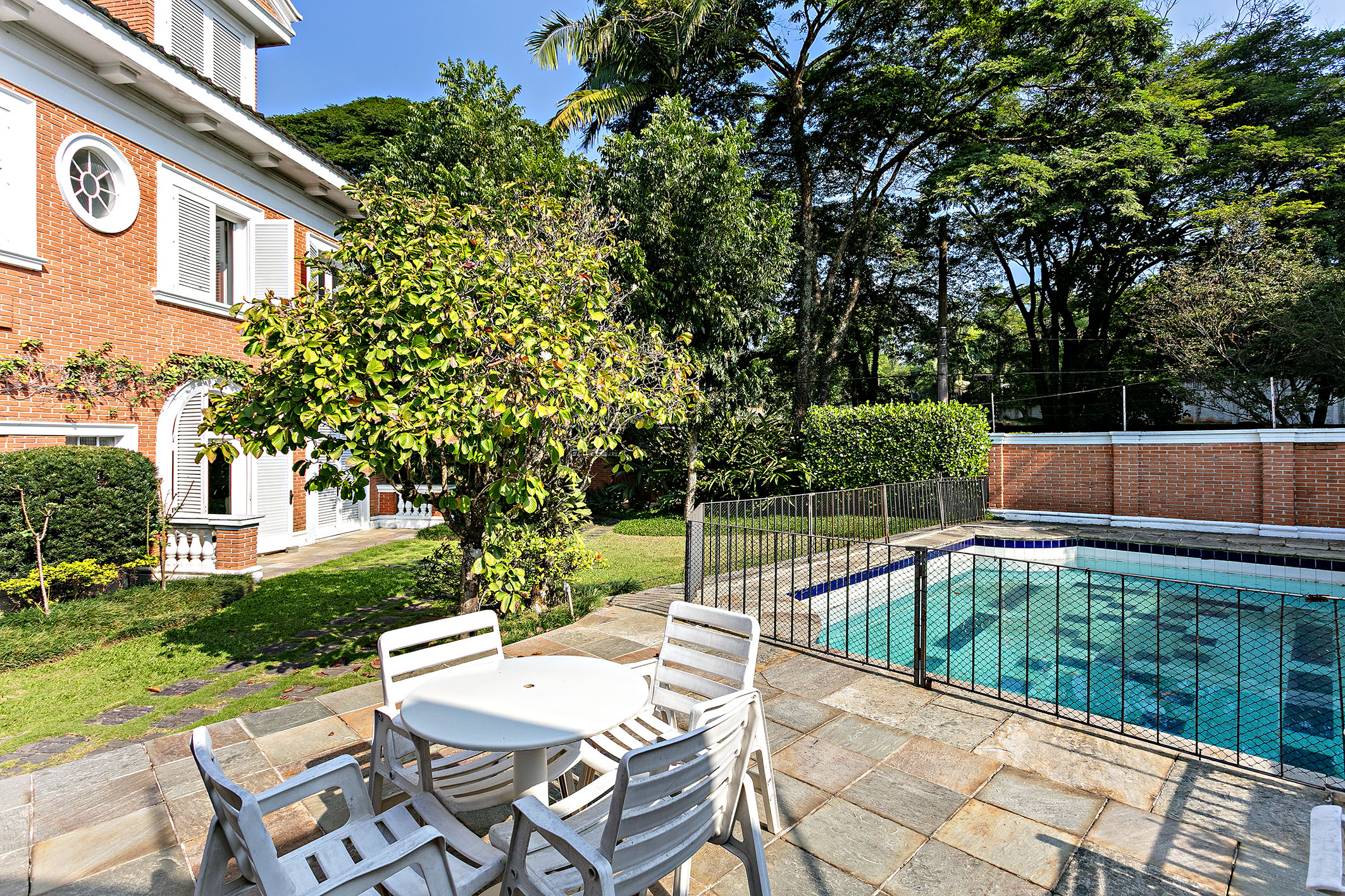 Casa no Jardim Guedala
