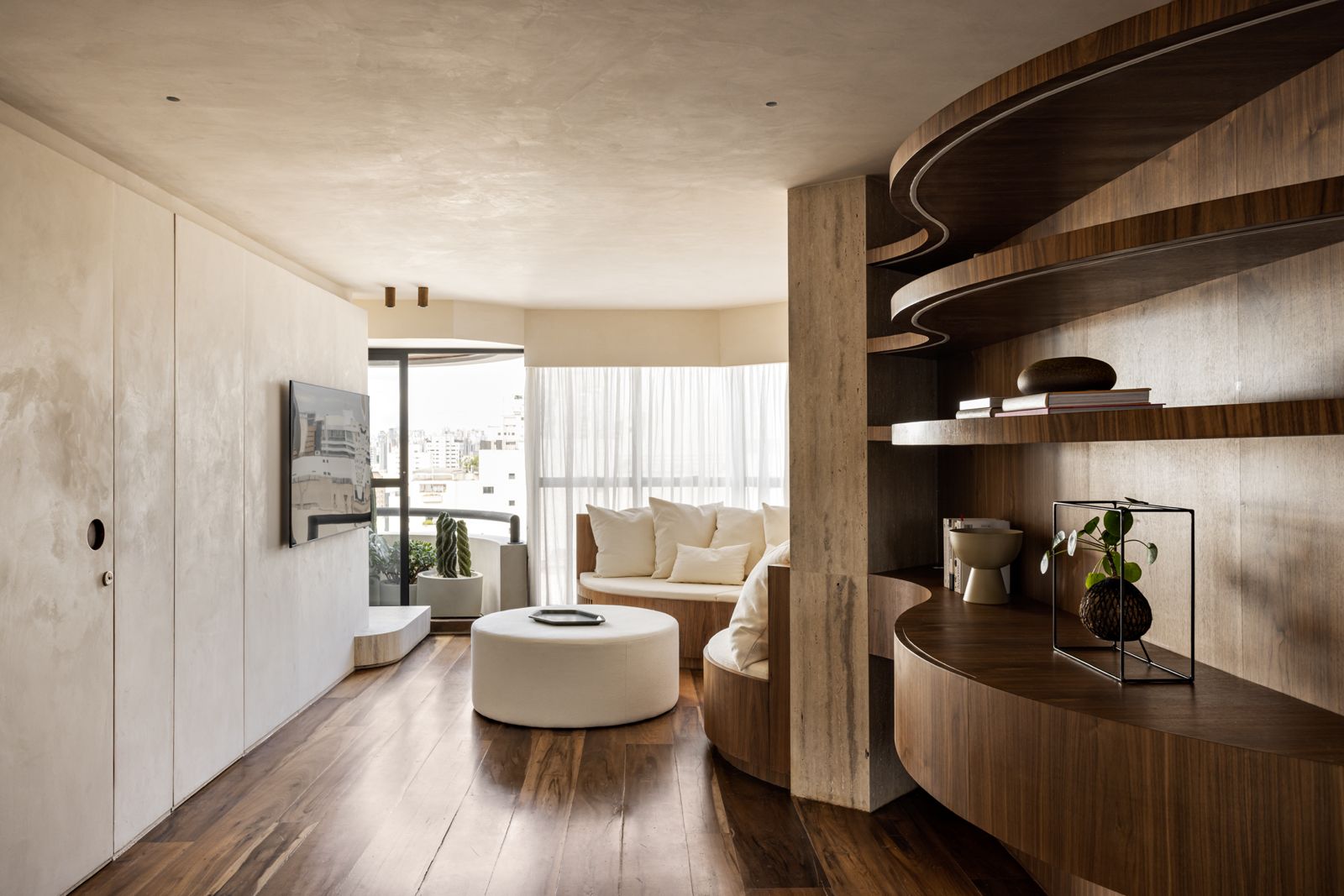 Cobertura no Indianópolis