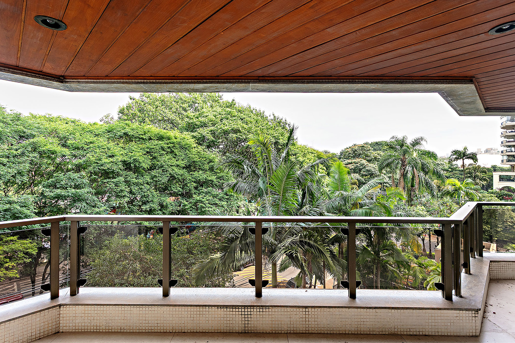 Apartamento no Paraíso
